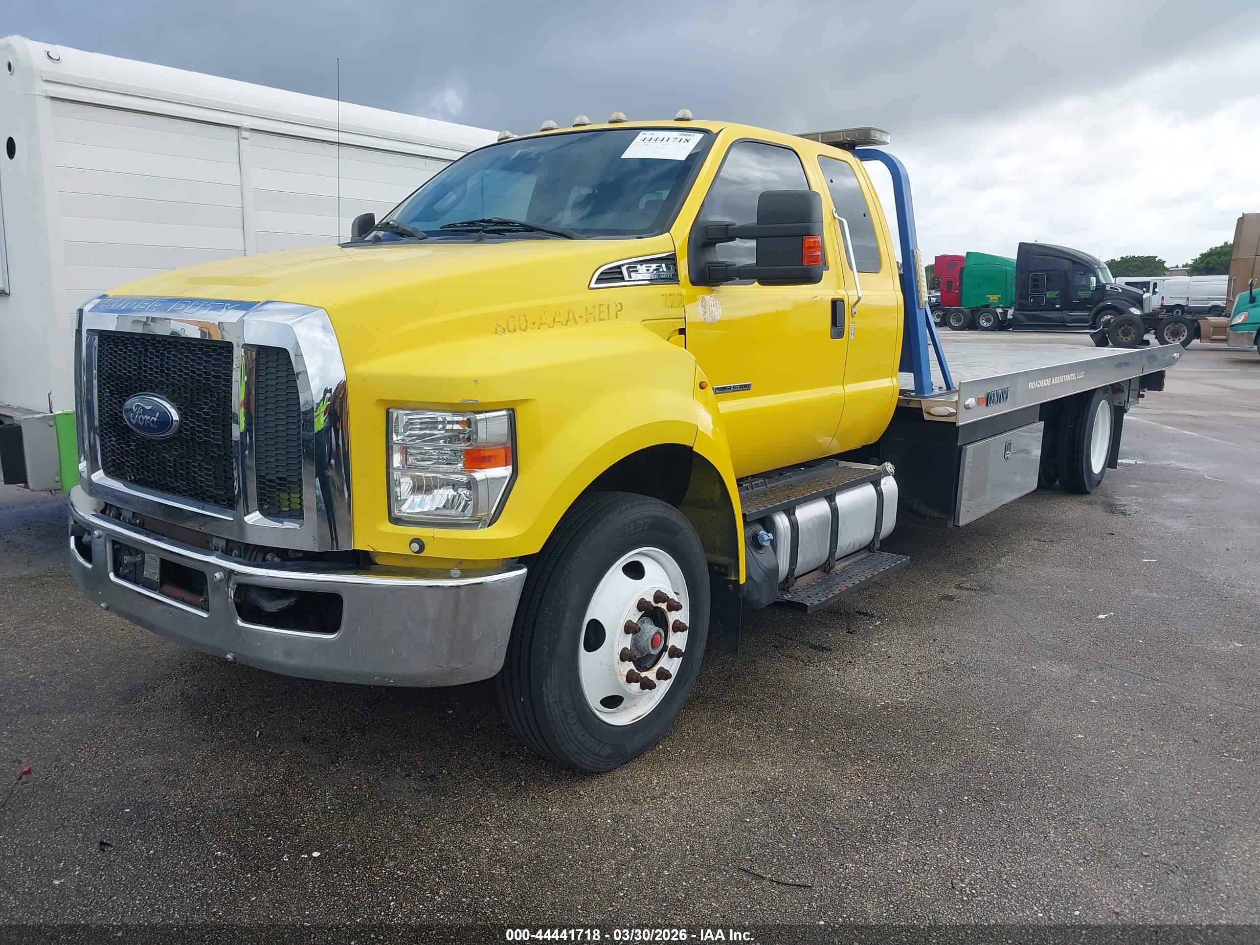 FORD F-650 image 2