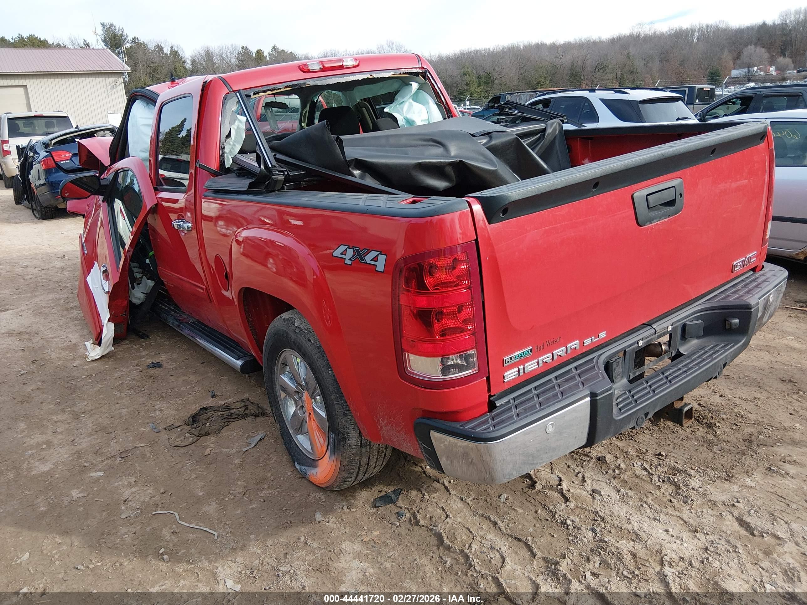 GMC SIERRA image 3