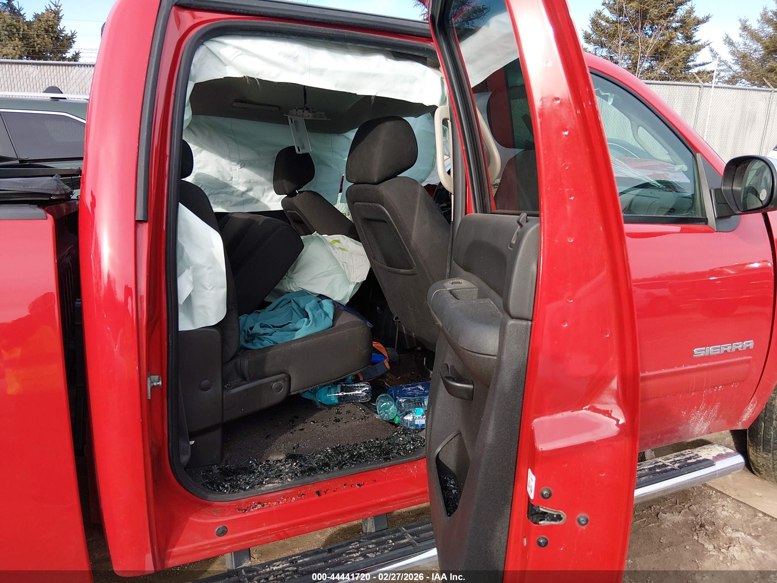 GMC SIERRA image 8