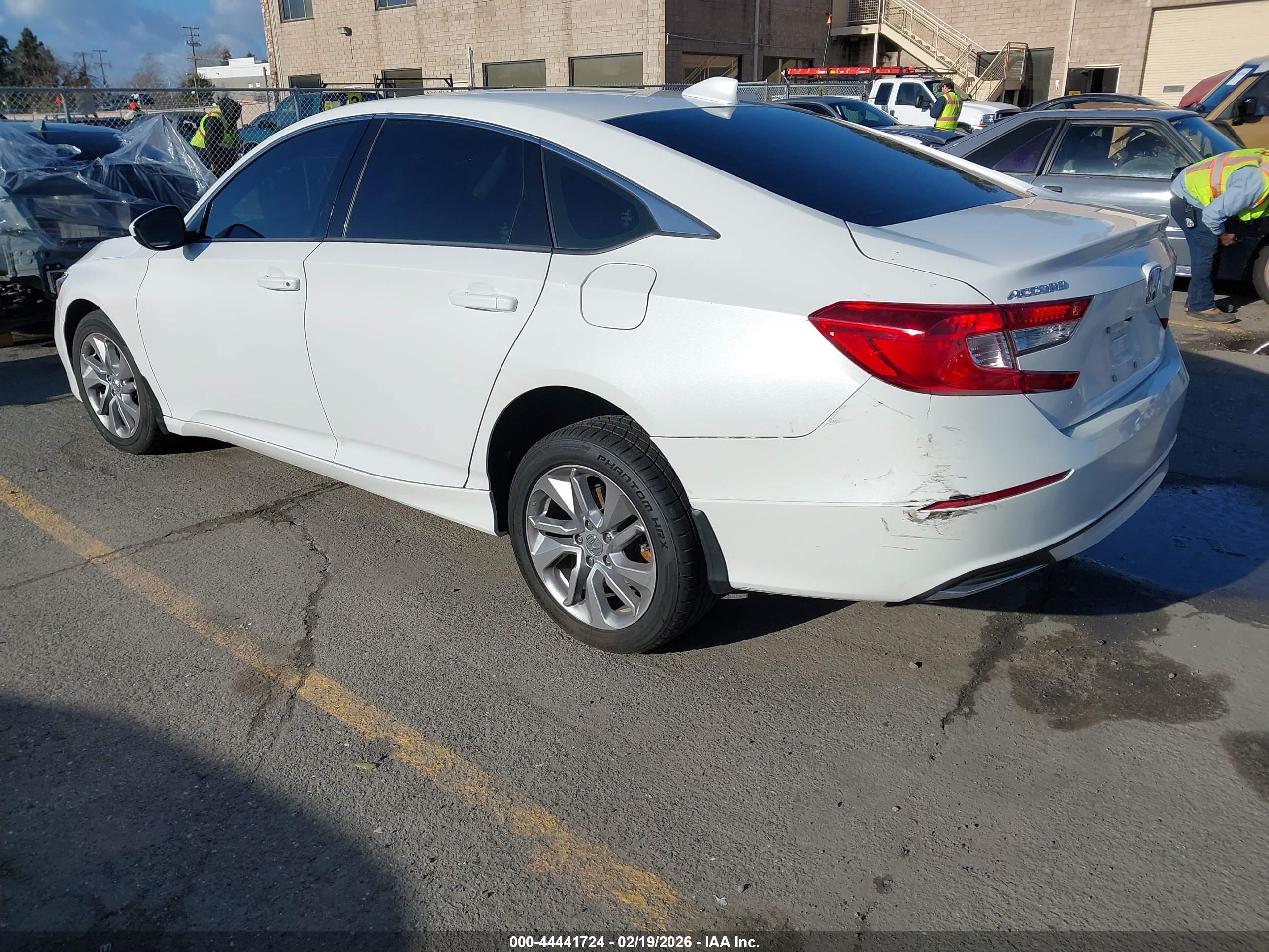HONDA ACCORD image 6