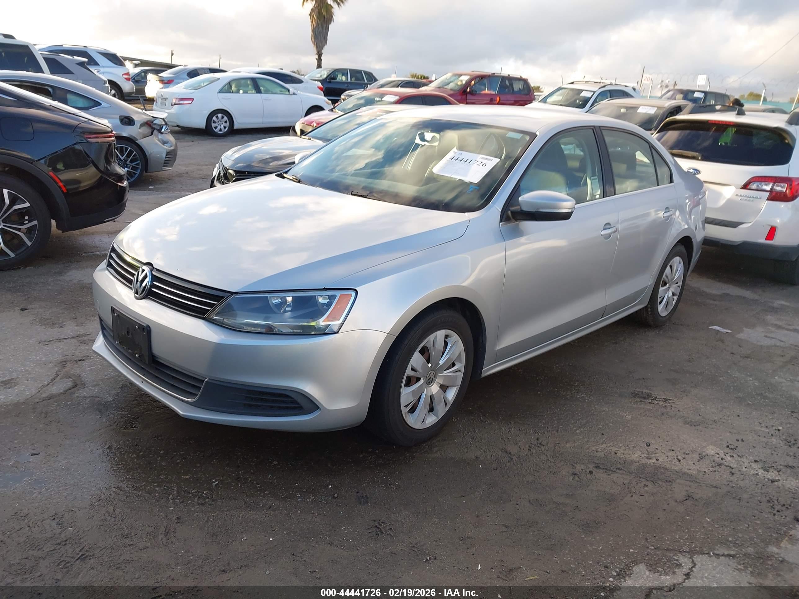 VOLKSWAGEN JETTA image 2