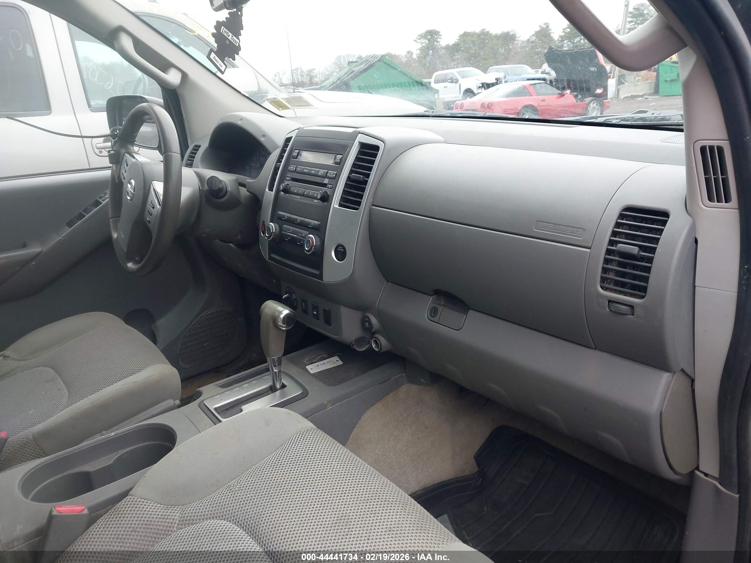 NISSAN FRONTIER image 5