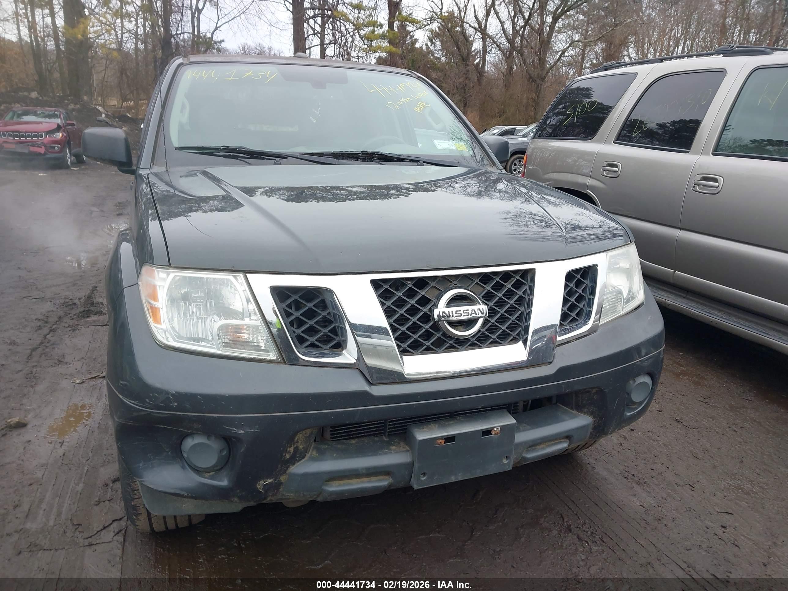 NISSAN FRONTIER image 6