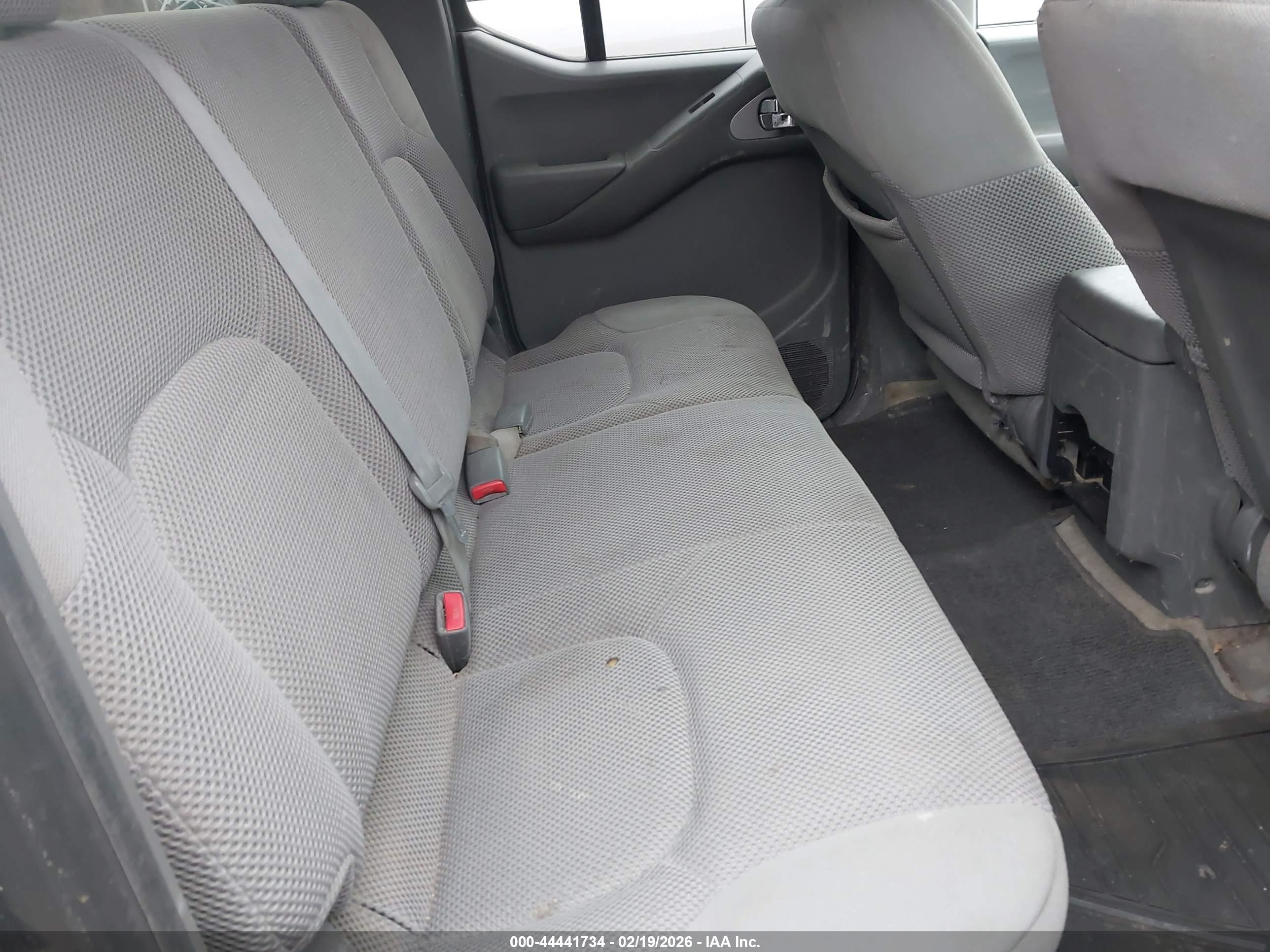 NISSAN FRONTIER image 8