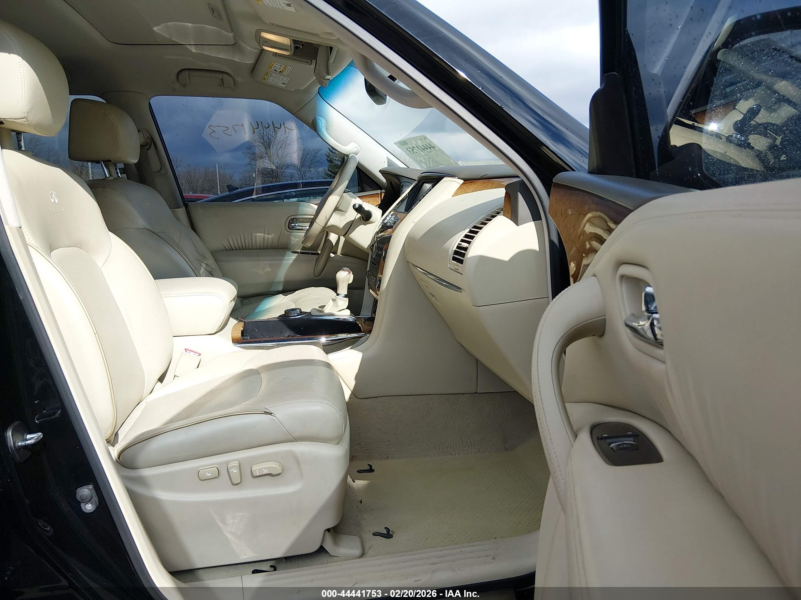 INFINITI QX80 image 5