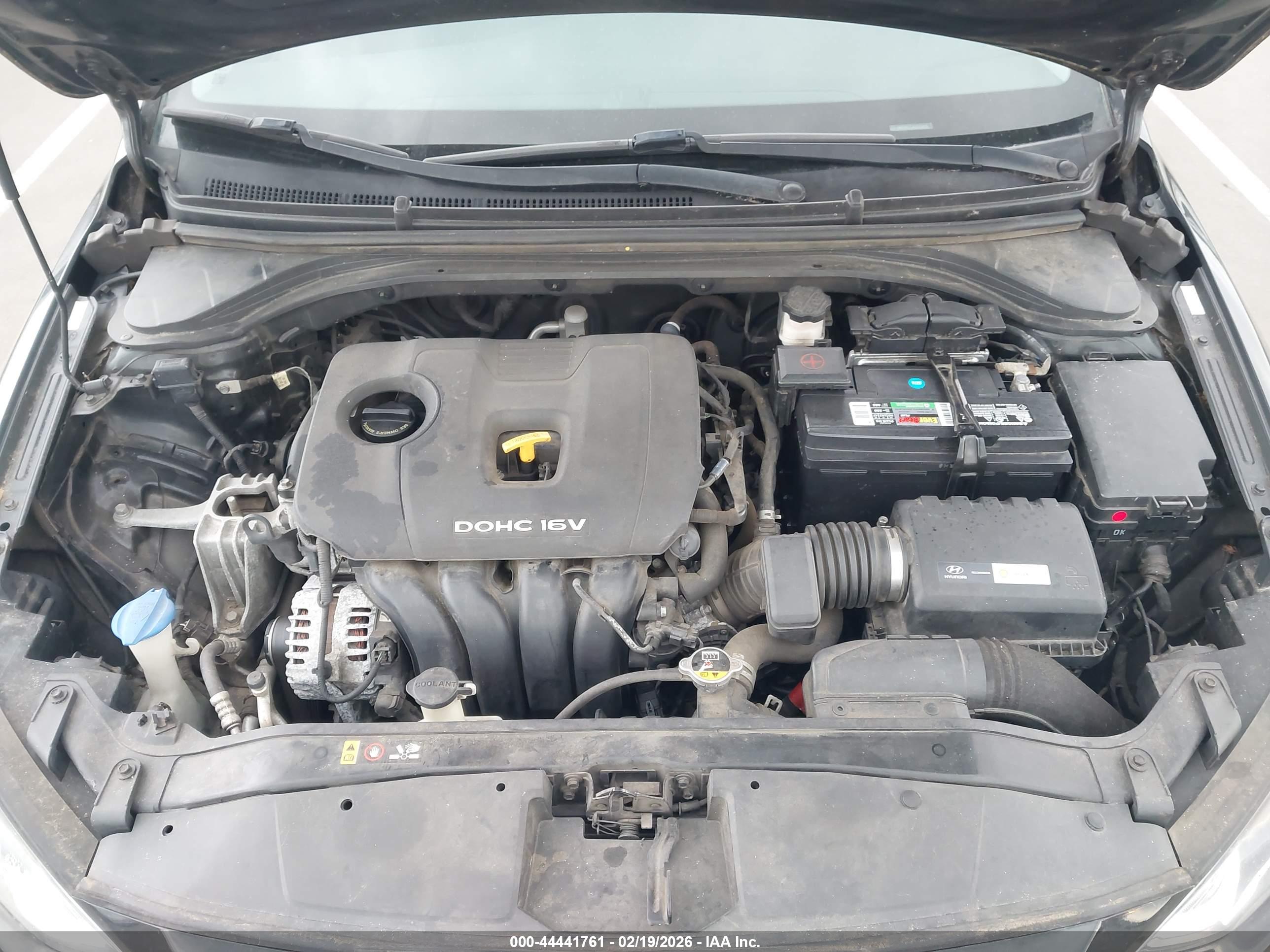 HYUNDAI ELANTRA image 10