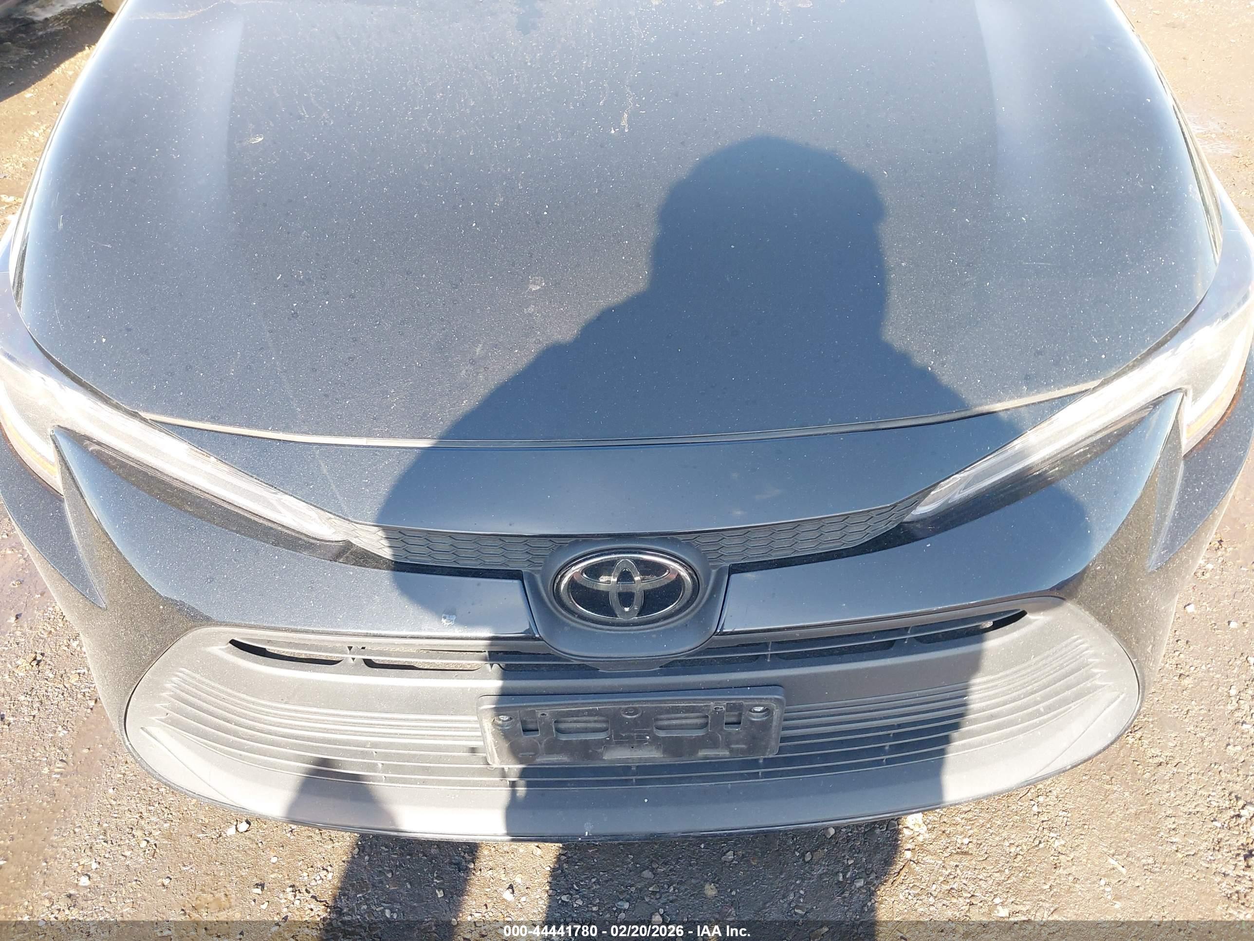 TOYOTA COROLLA image 6