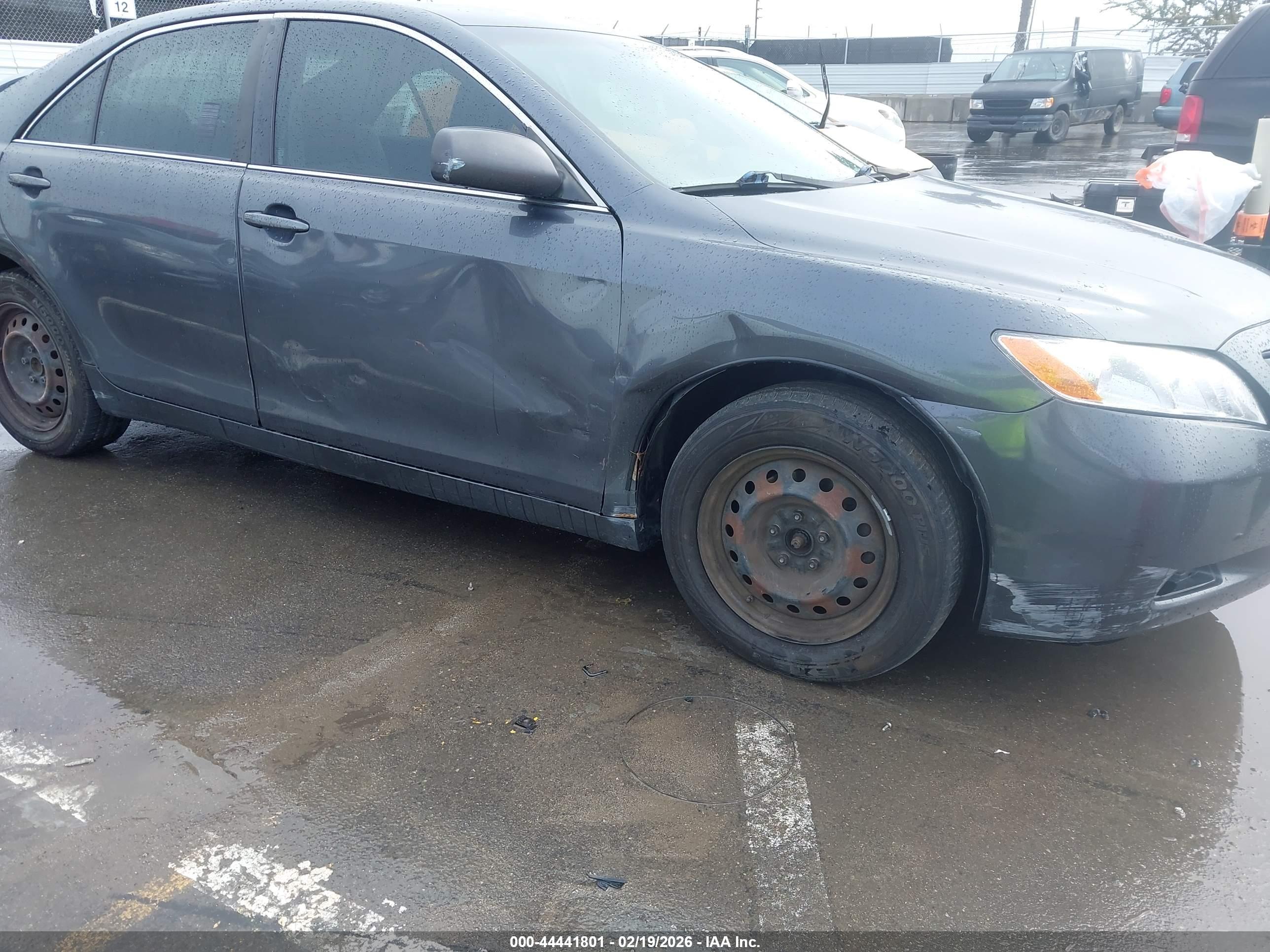 TOYOTA CAMRY image 6