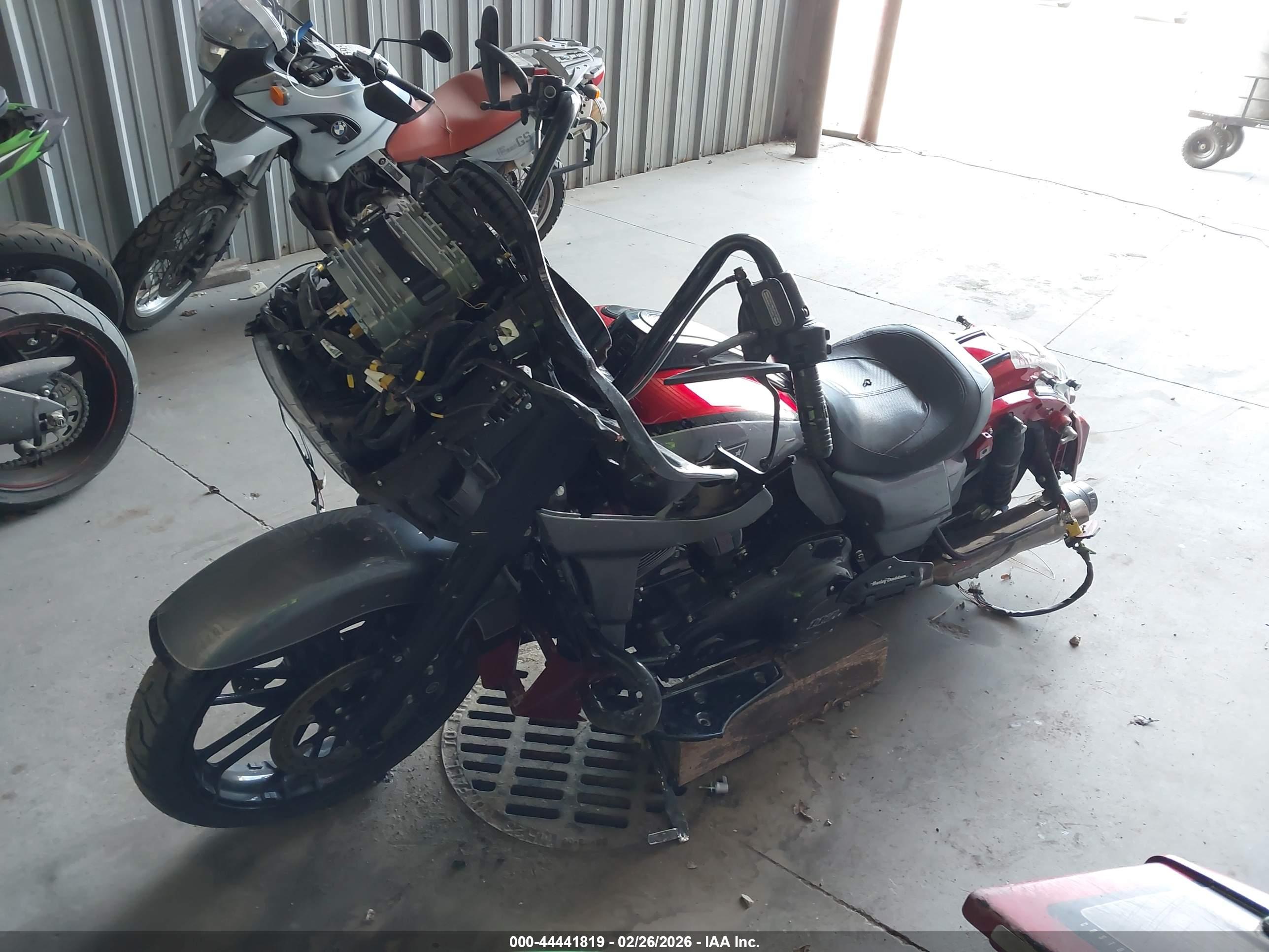 HARLEY-DAVIDSON FLTRXSE image 2