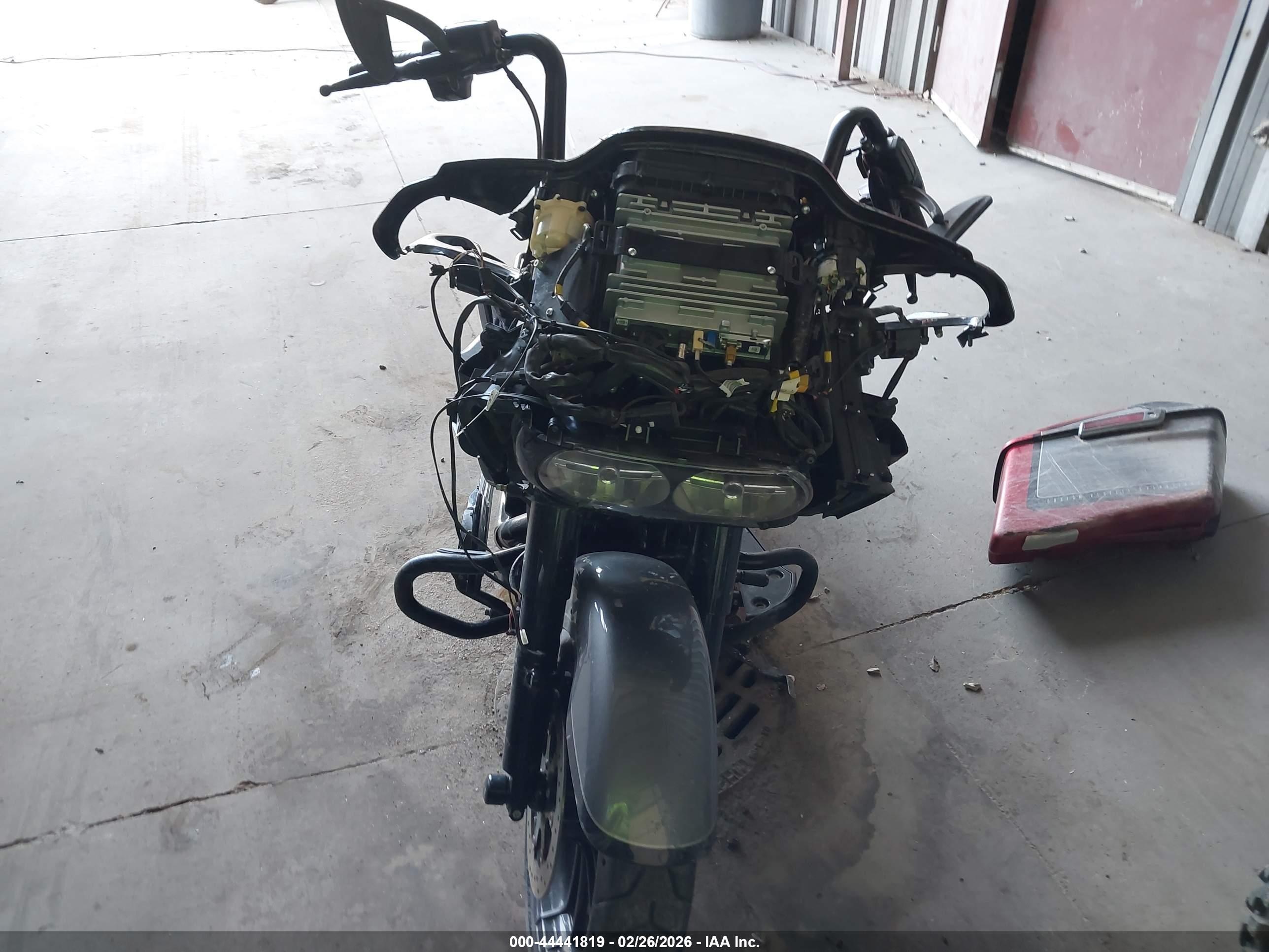HARLEY-DAVIDSON FLTRXSE image 5