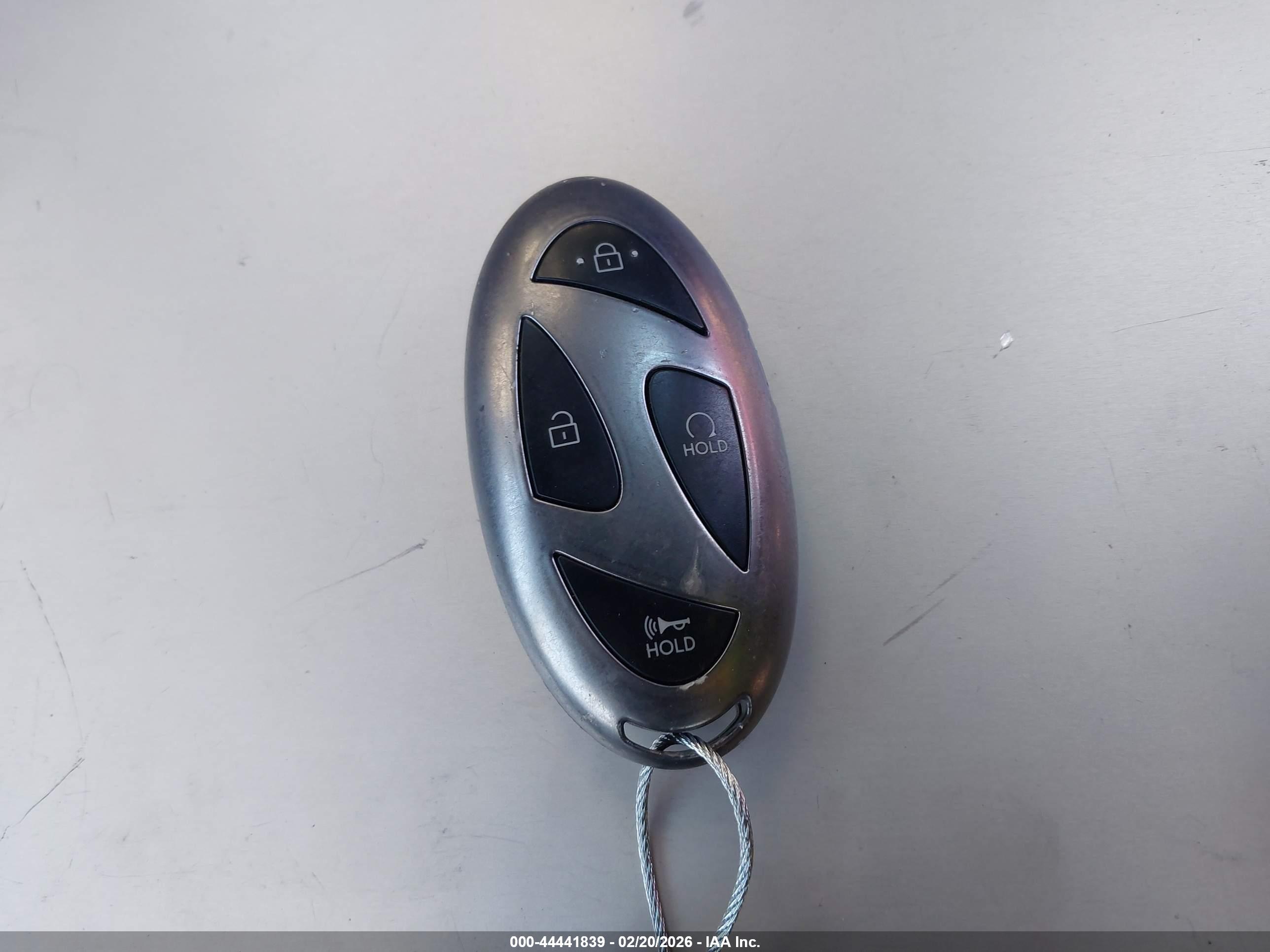 HYUNDAI ELANTRA image 11
