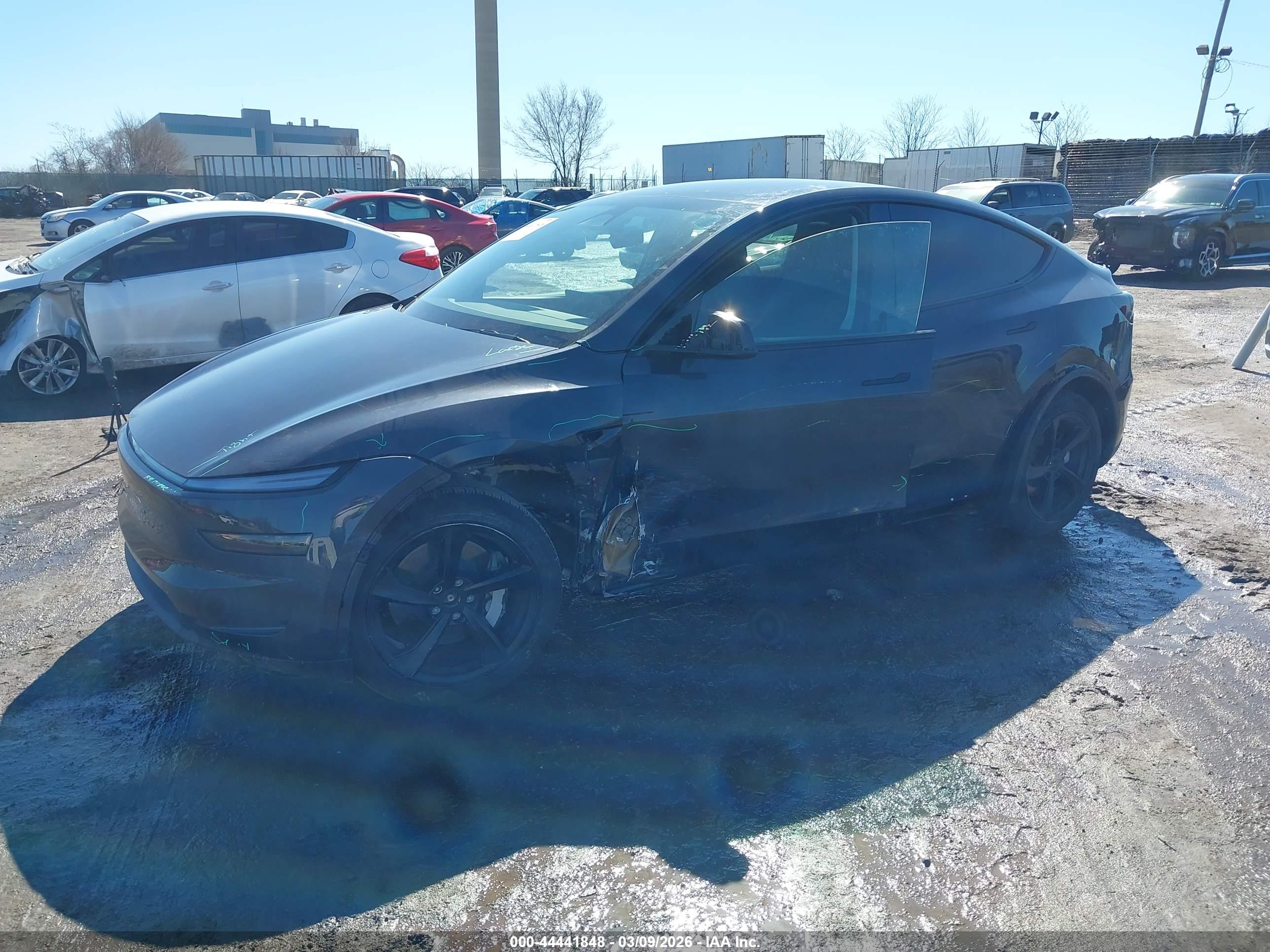 TESLA MODEL image 4