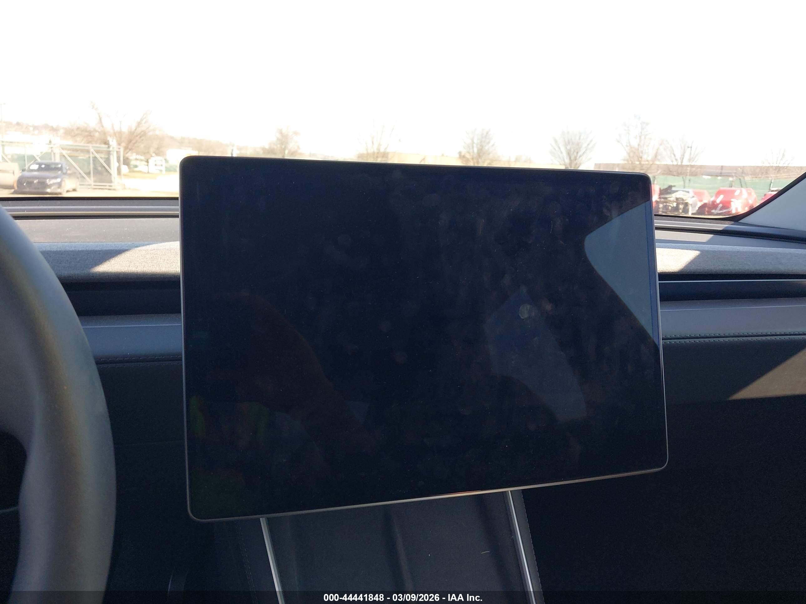 TESLA MODEL image 7