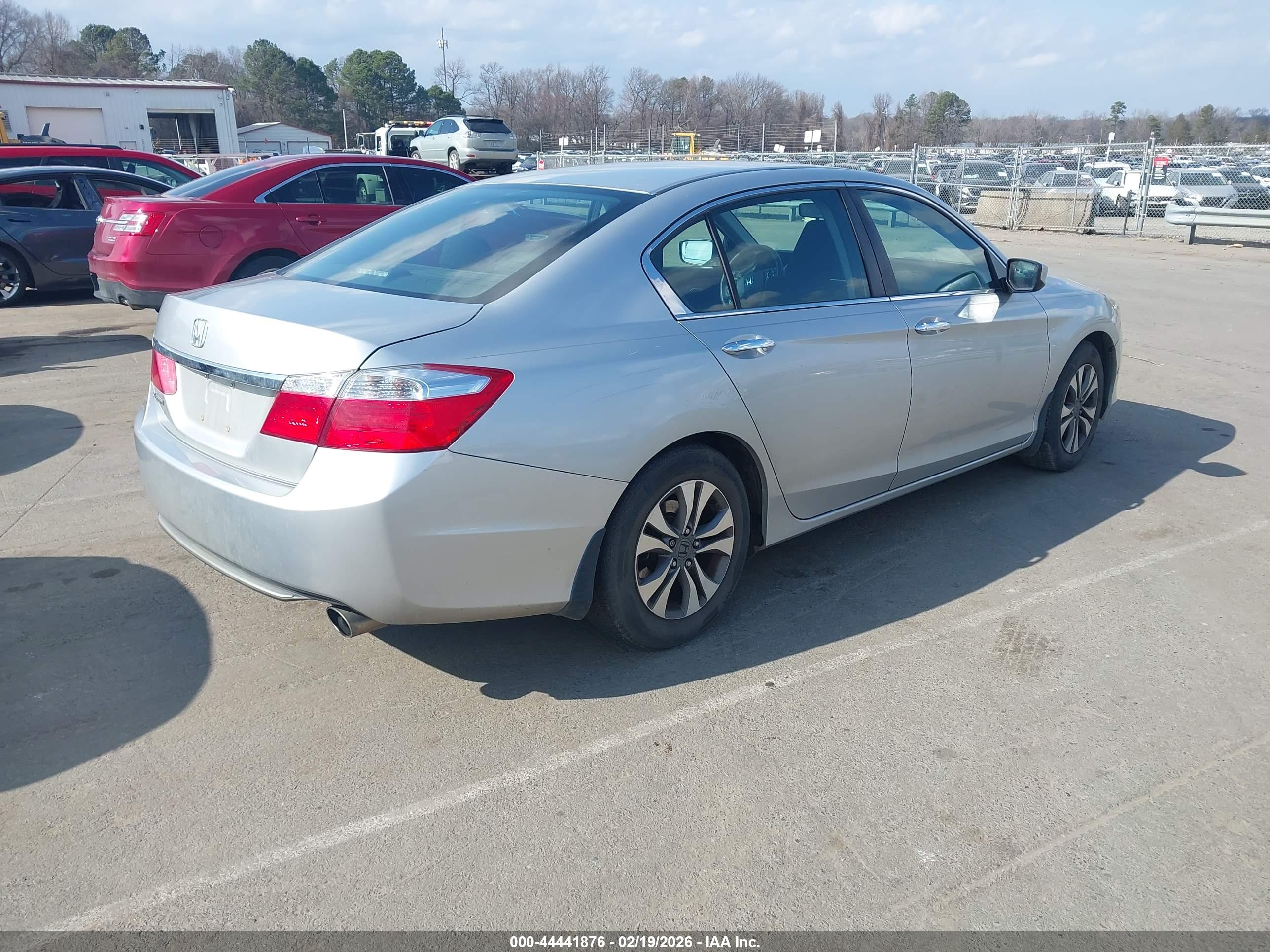 HONDA ACCORD image 4