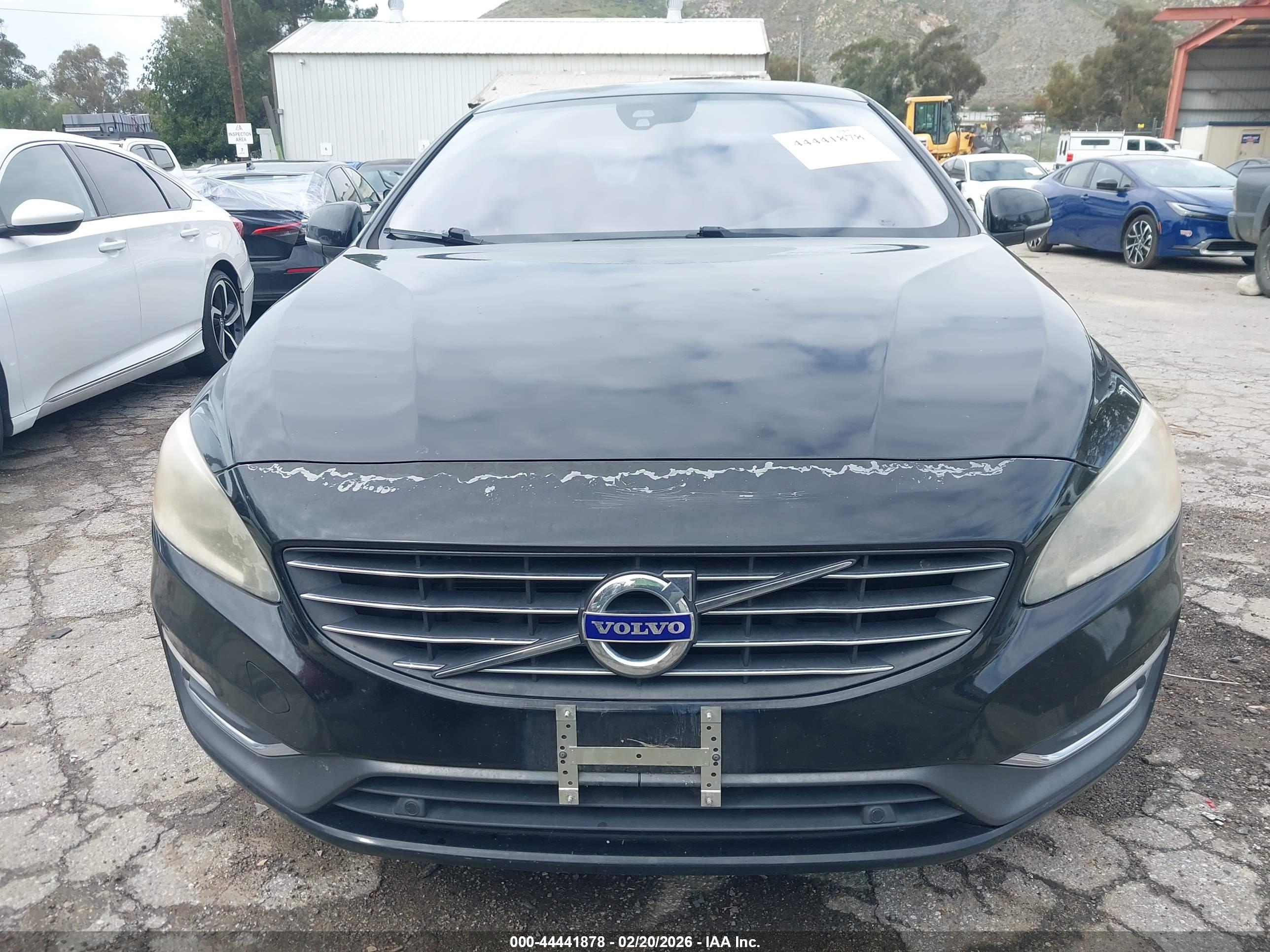 VOLVO S60 image 6