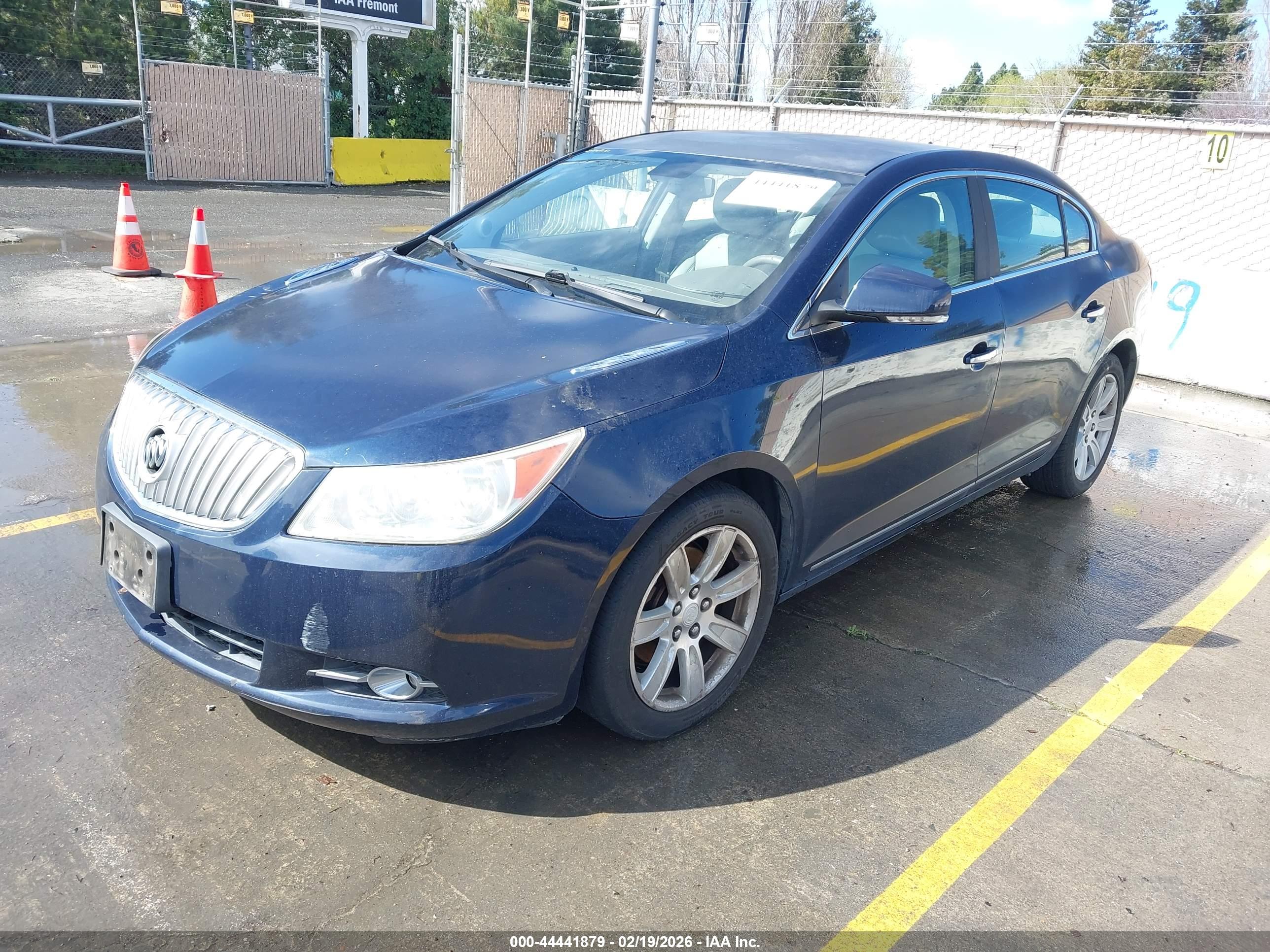 BUICK LACROSSE image 2