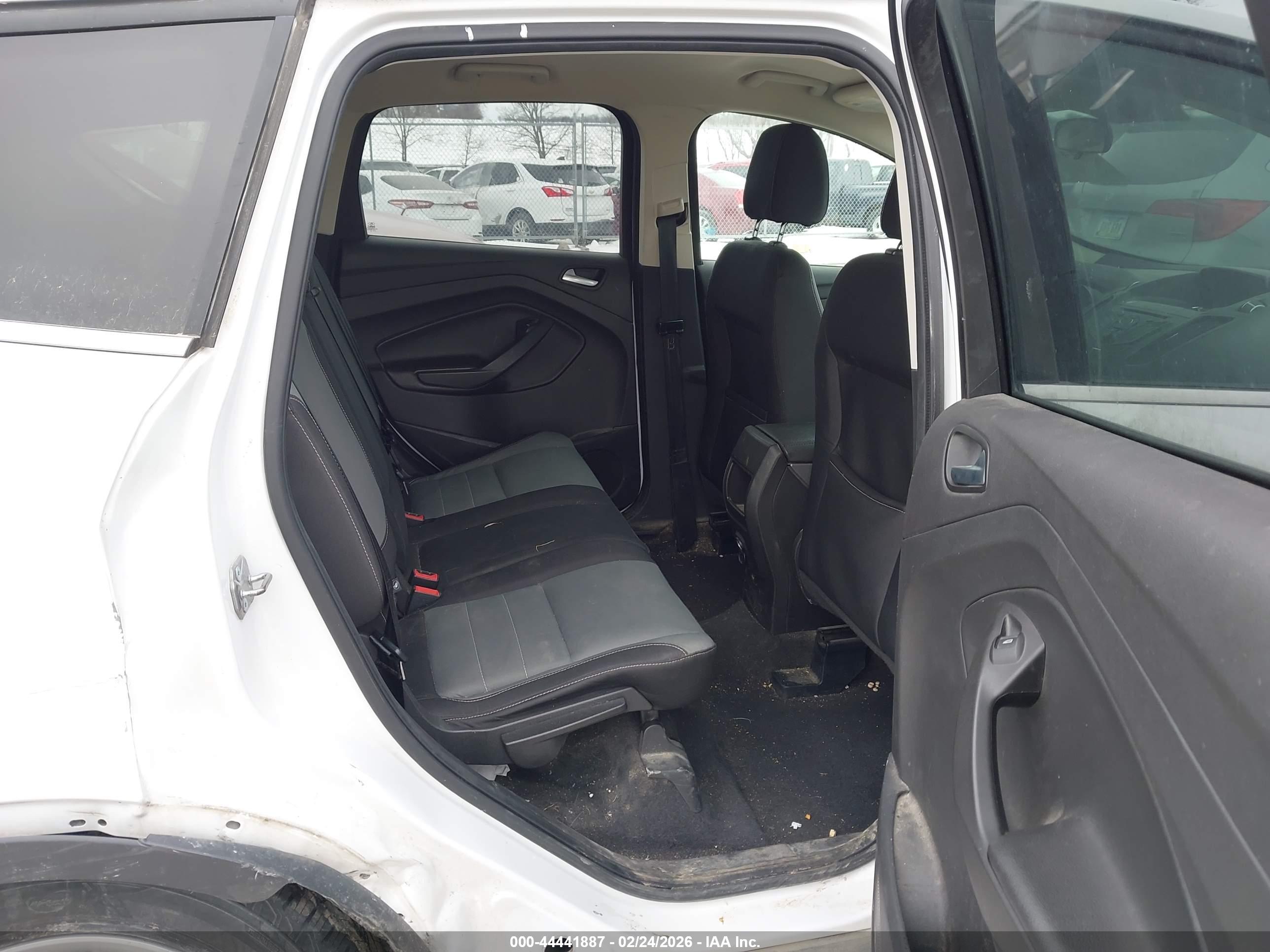 FORD ESCAPE image 8