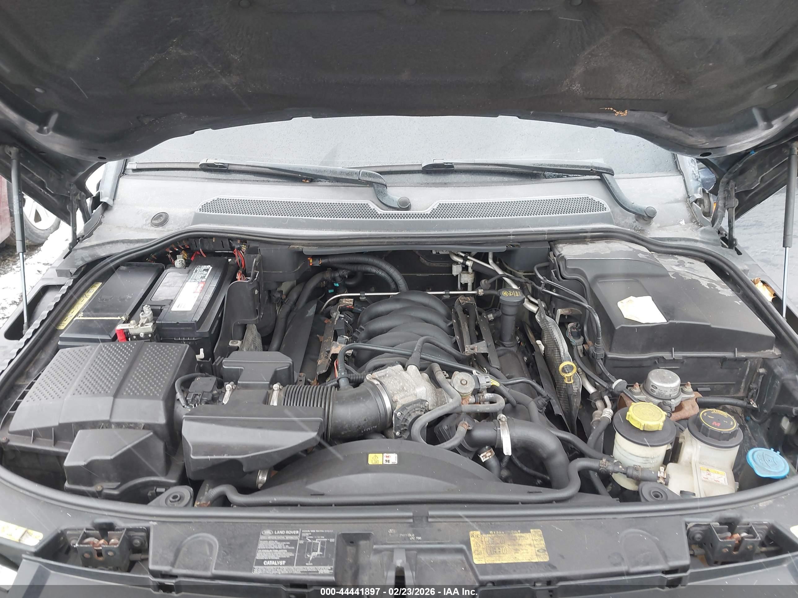 LAND ROVER image 10