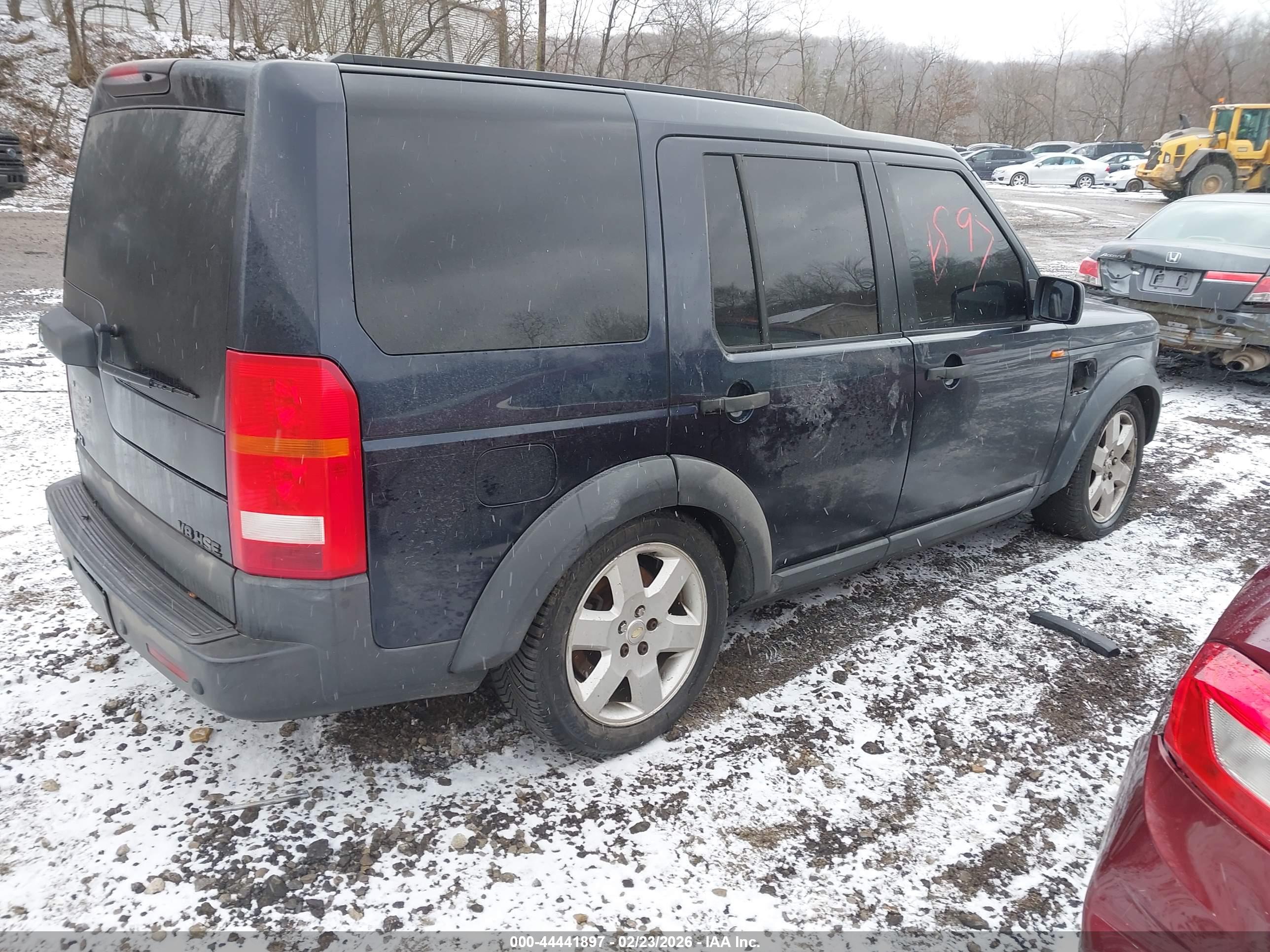 LAND ROVER image 4