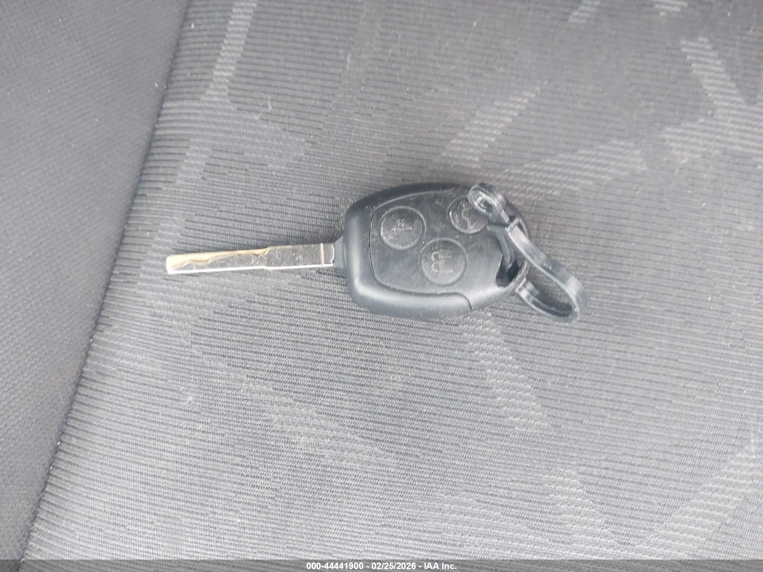 FORD FIESTA image 11