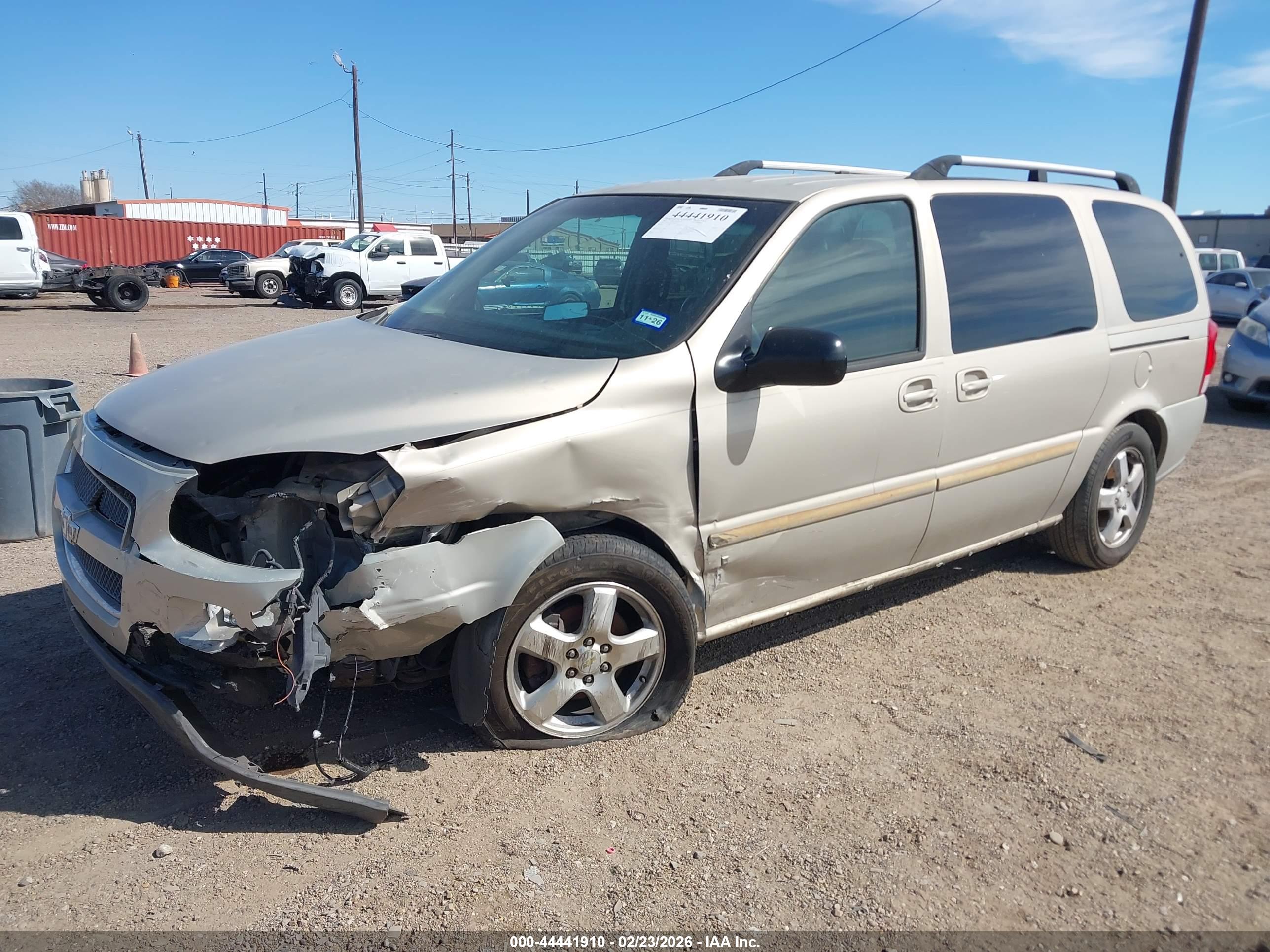 CHEVROLET UPLANDER image 2