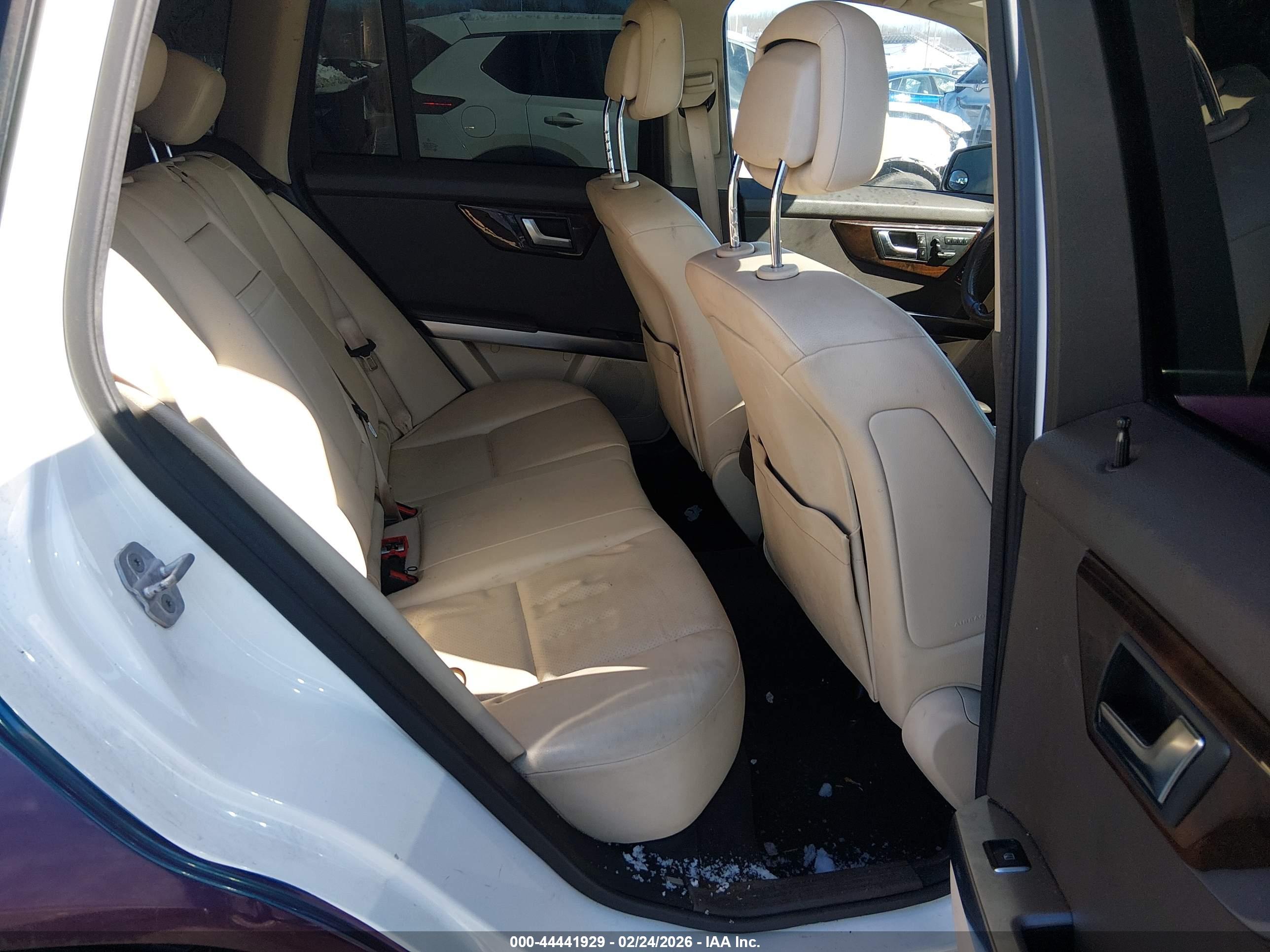 MERCEDES-BENZ GLK image 8