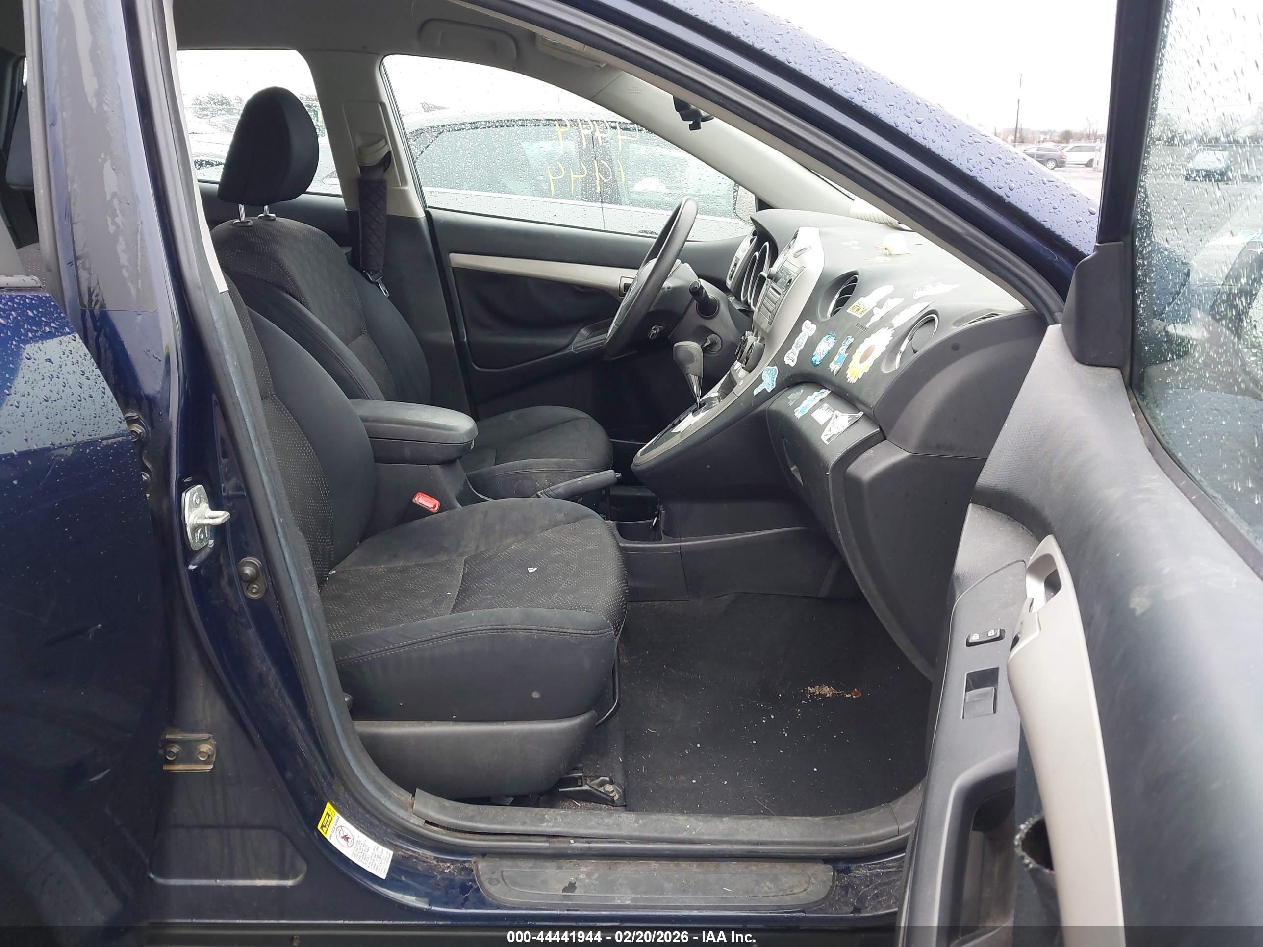PONTIAC VIBE image 5