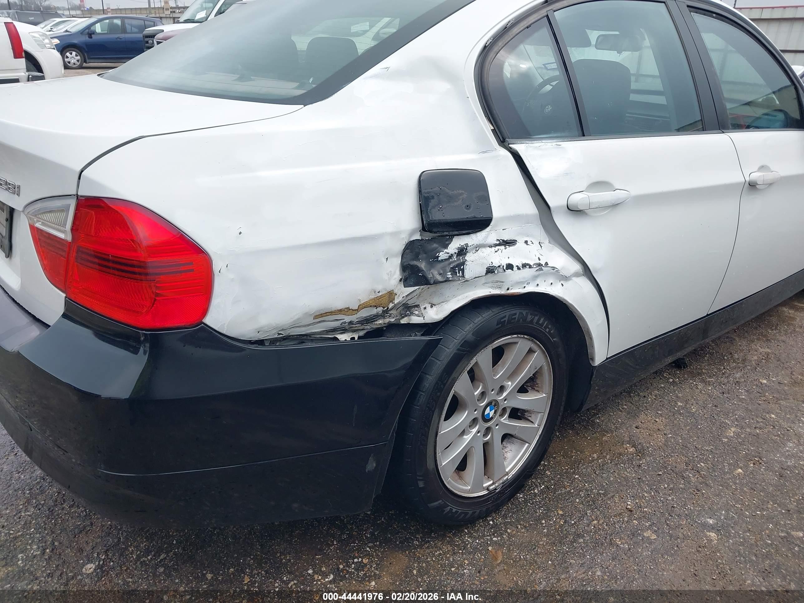 BMW 328I image 6