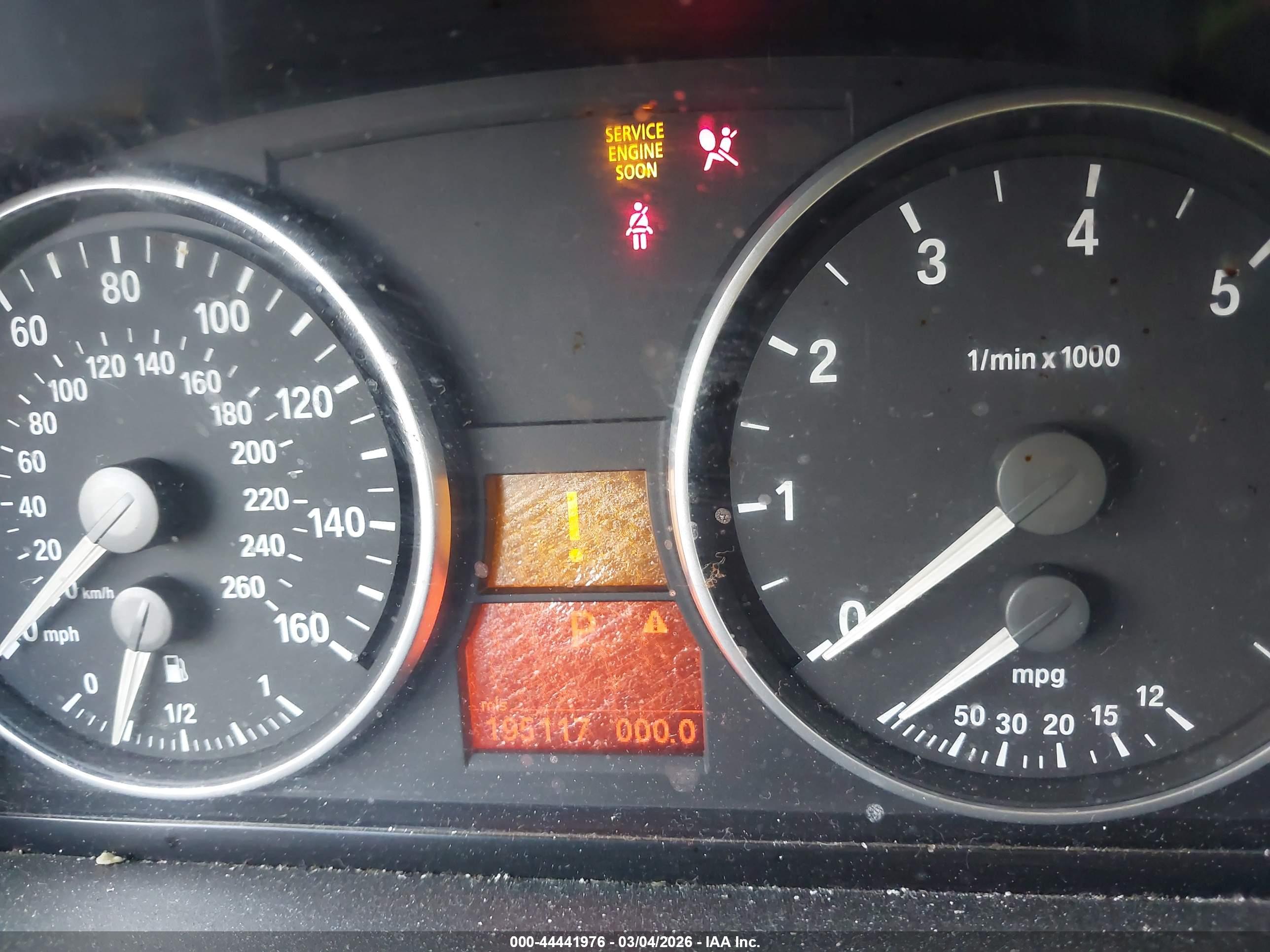 BMW 328I image 7
