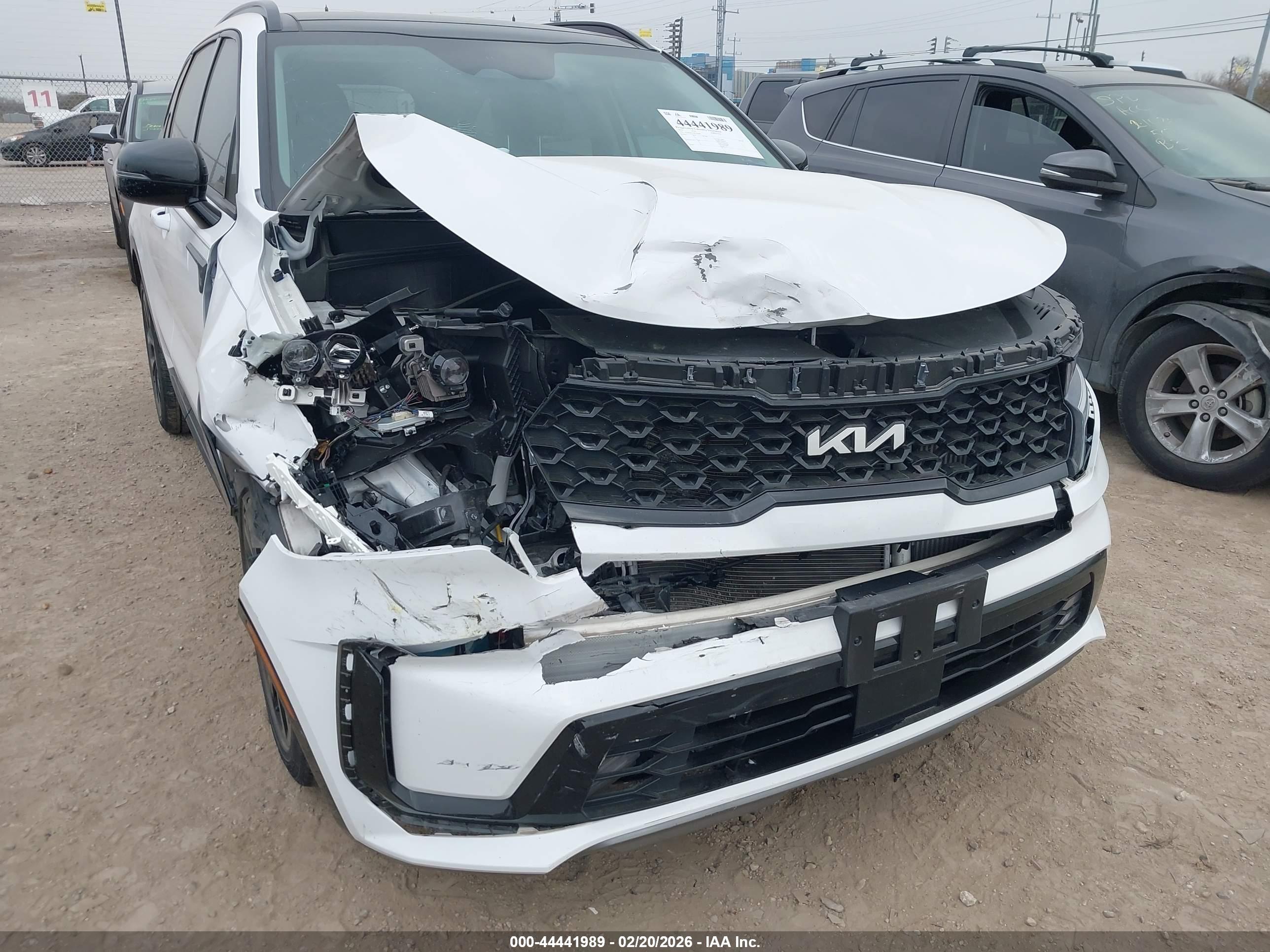 KIA SORENTO image 6