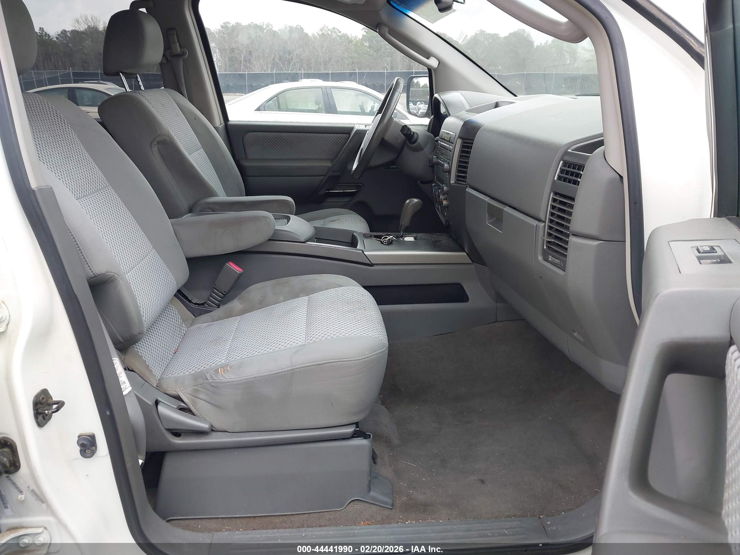 NISSAN ARMADA image 5