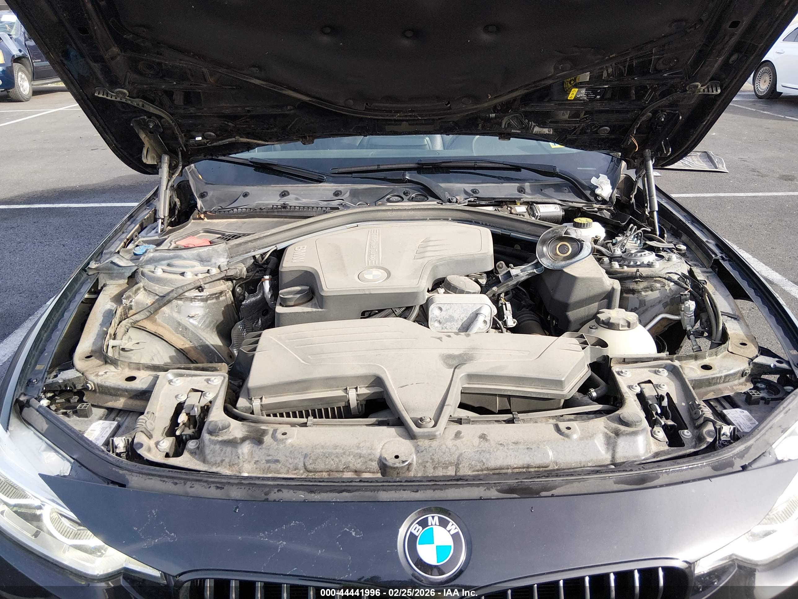 BMW 320I image 10