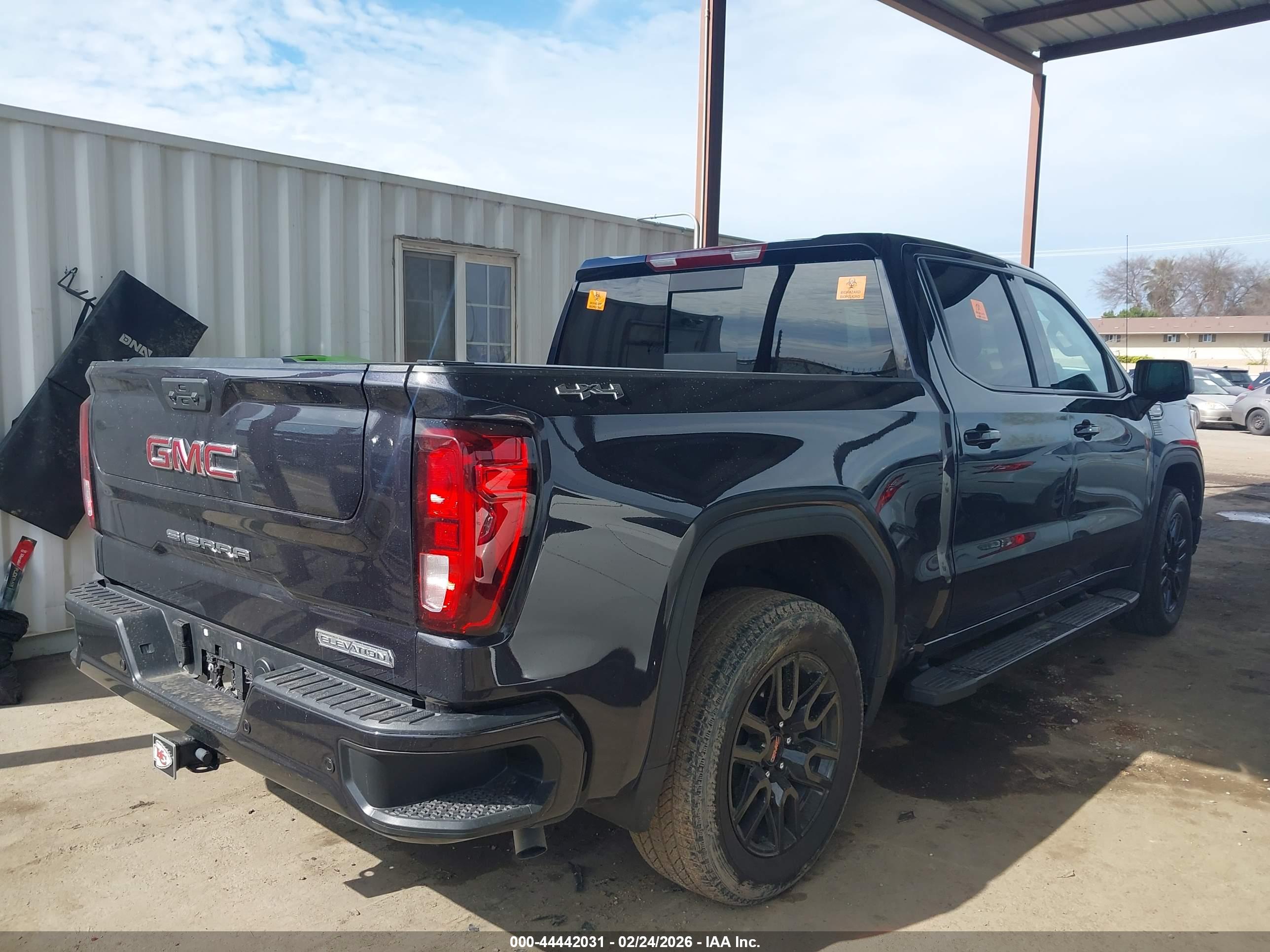 GMC SIERRA image 4
