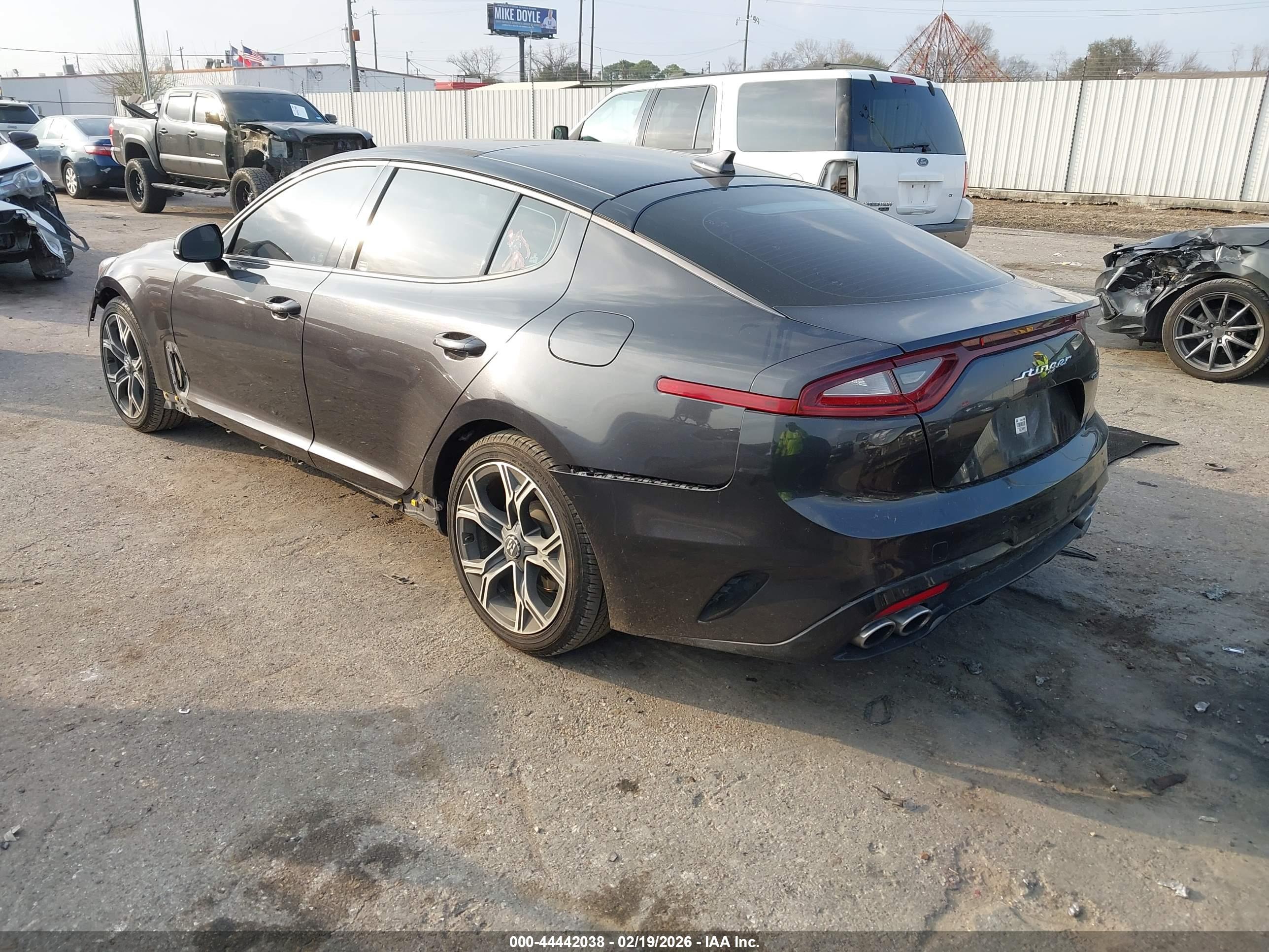 KIA STINGER image 3
