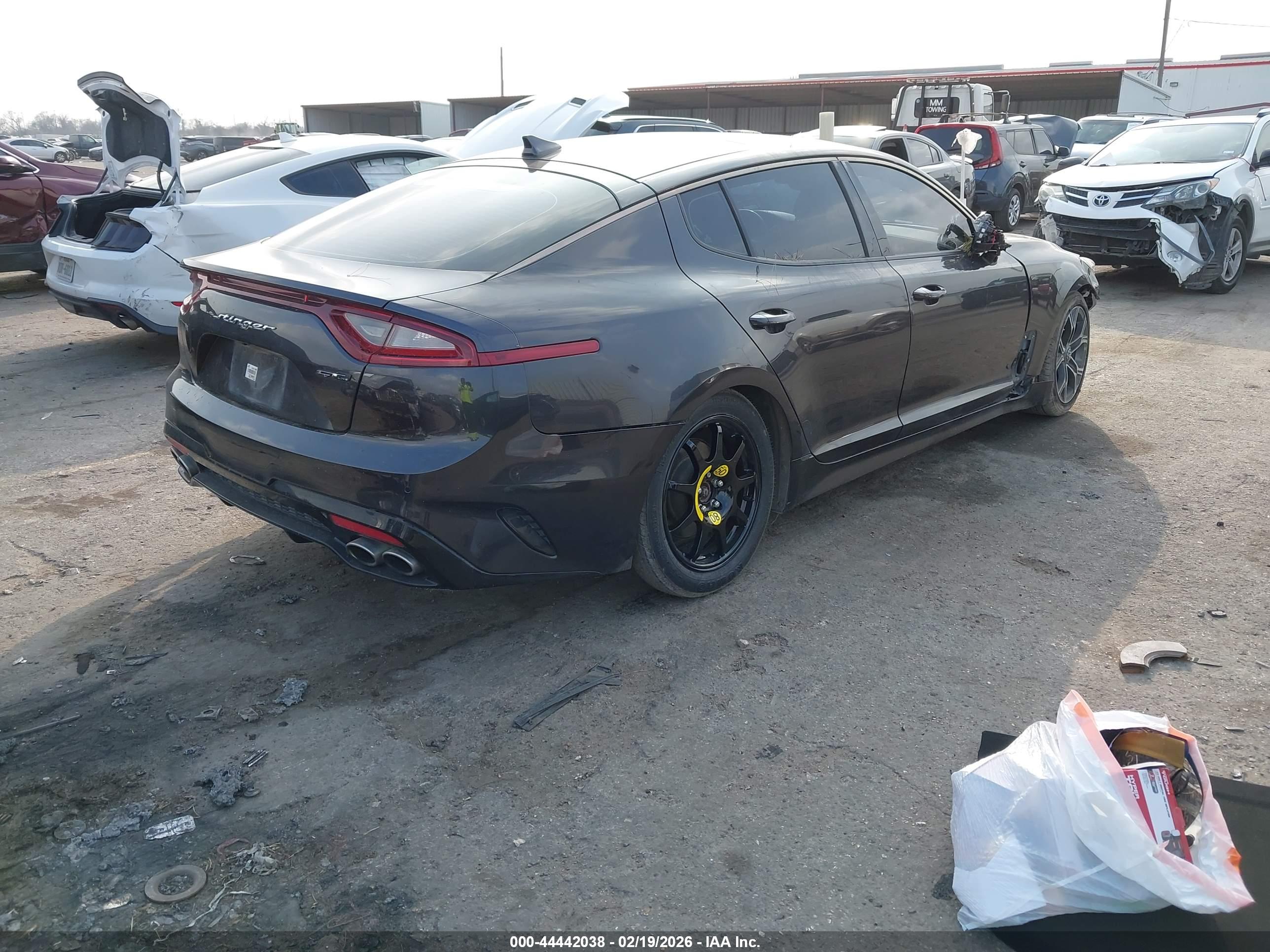 KIA STINGER image 4