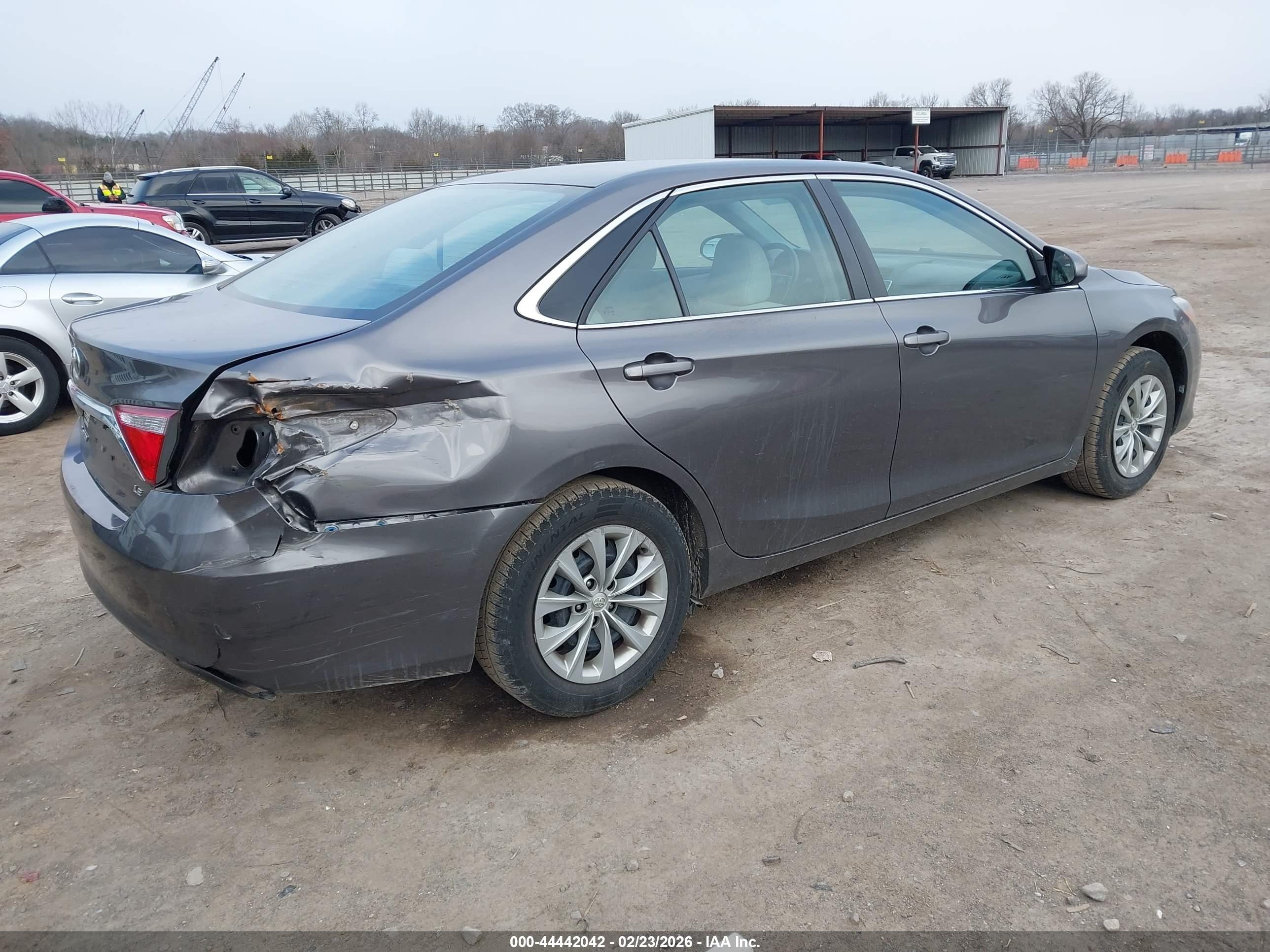 TOYOTA CAMRY image 4