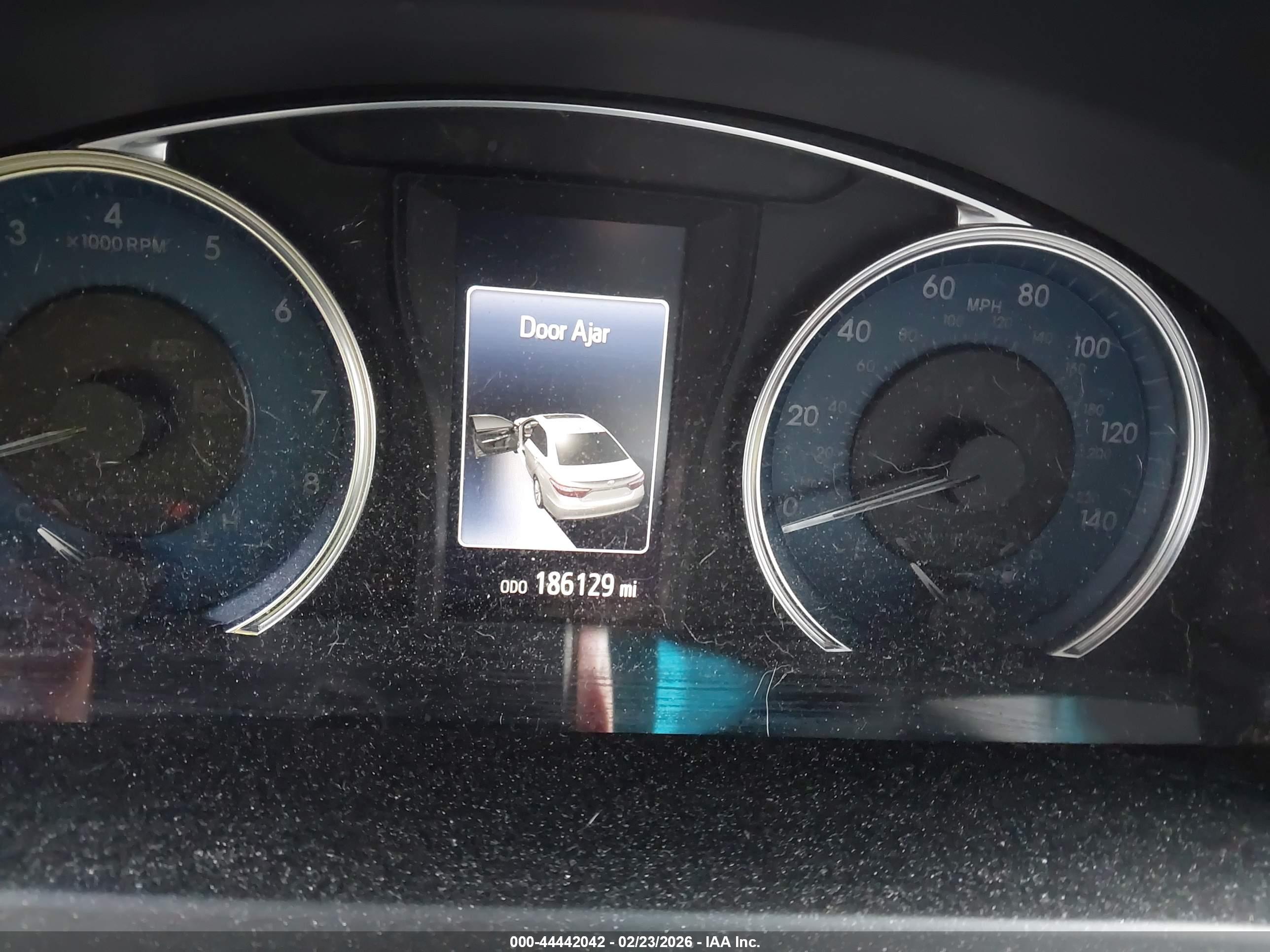 TOYOTA CAMRY image 7