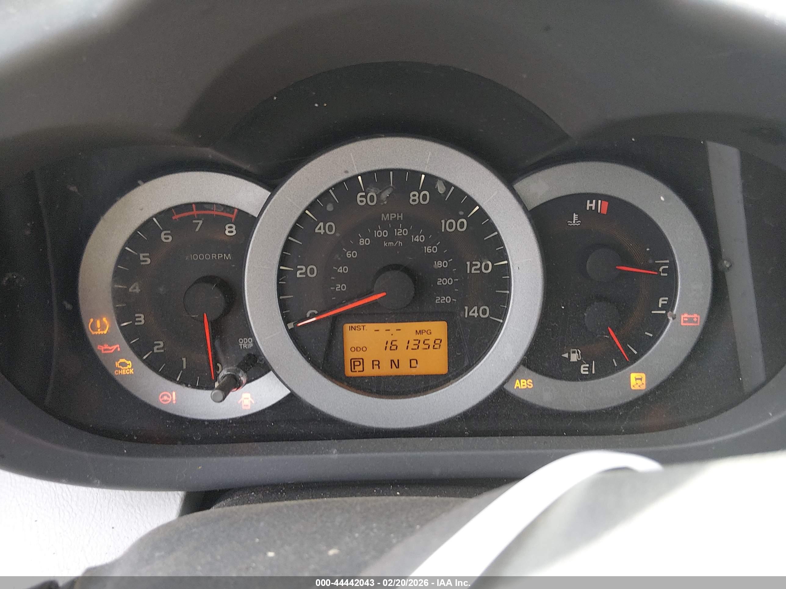TOYOTA RAV4 image 7