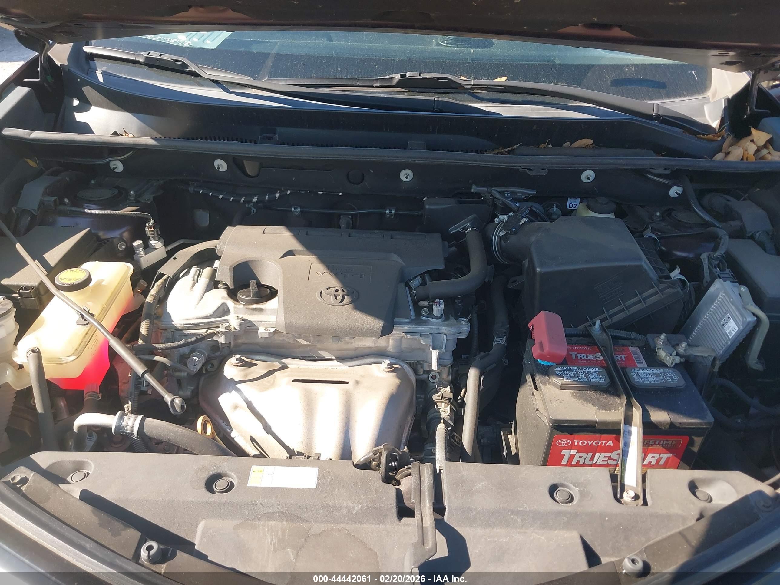 TOYOTA RAV4 image 10