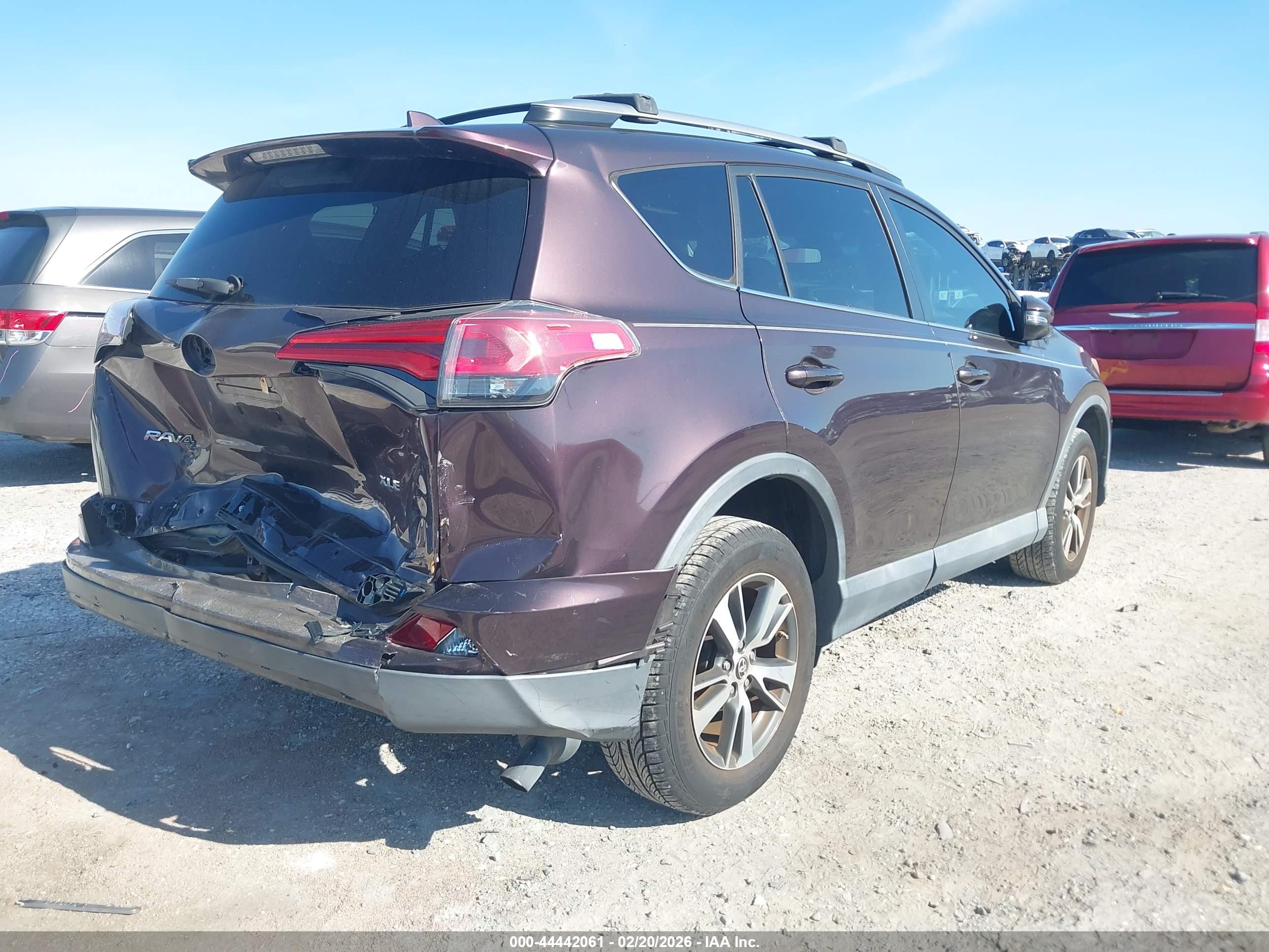 TOYOTA RAV4 image 4