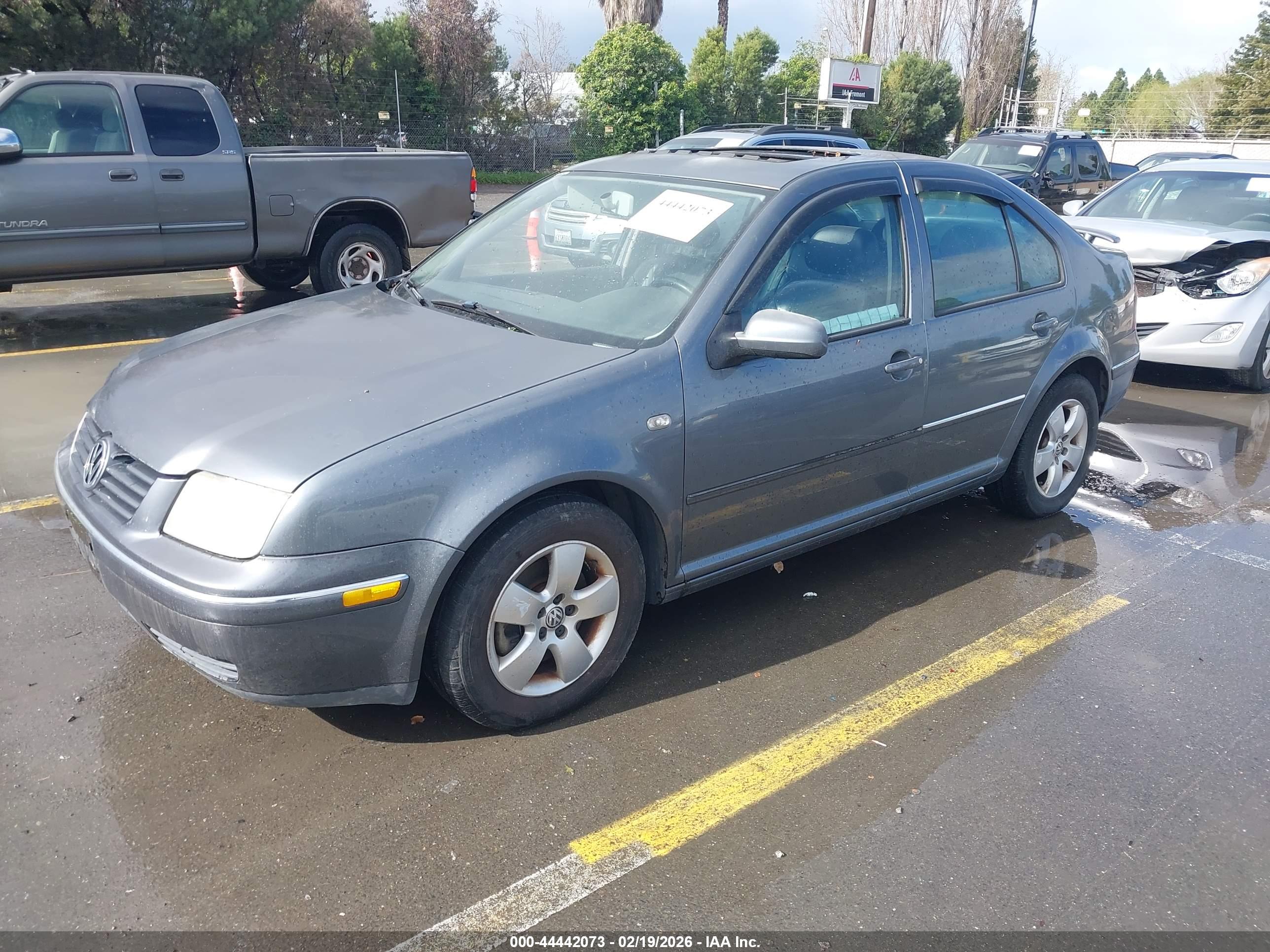VOLKSWAGEN JETTA image 2