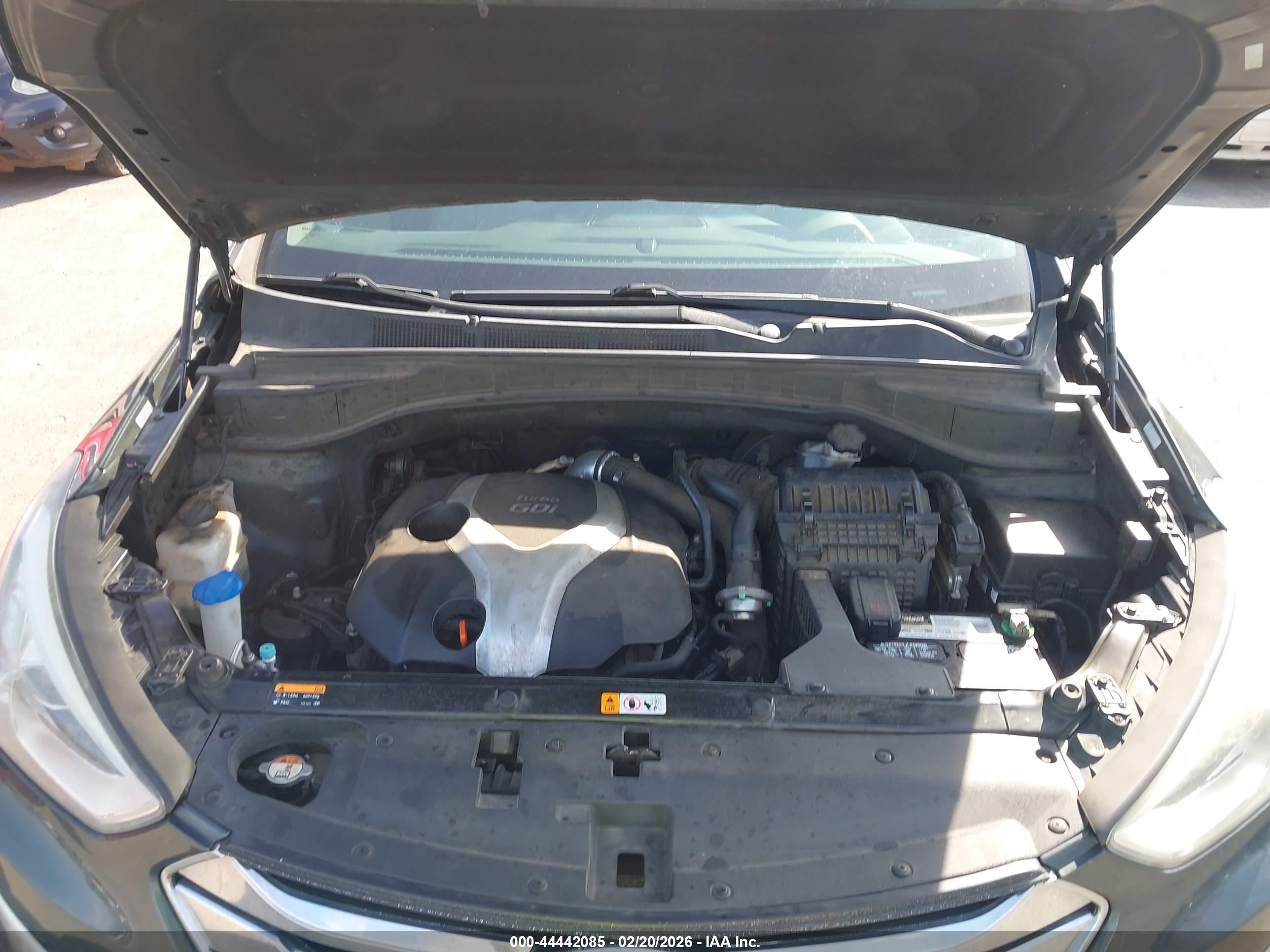 HYUNDAI SANTA image 10