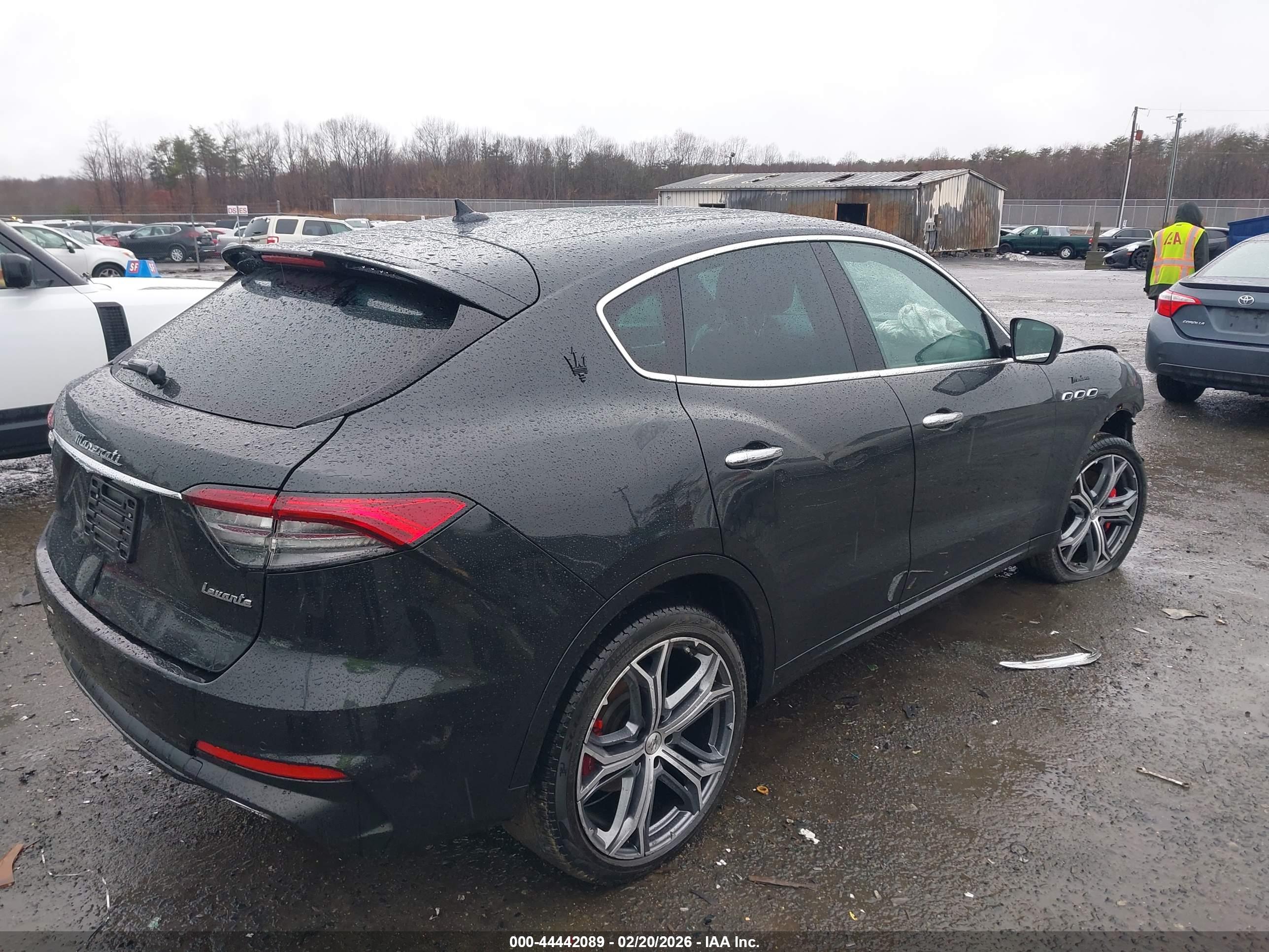 MASERATI LEVANTE image 4