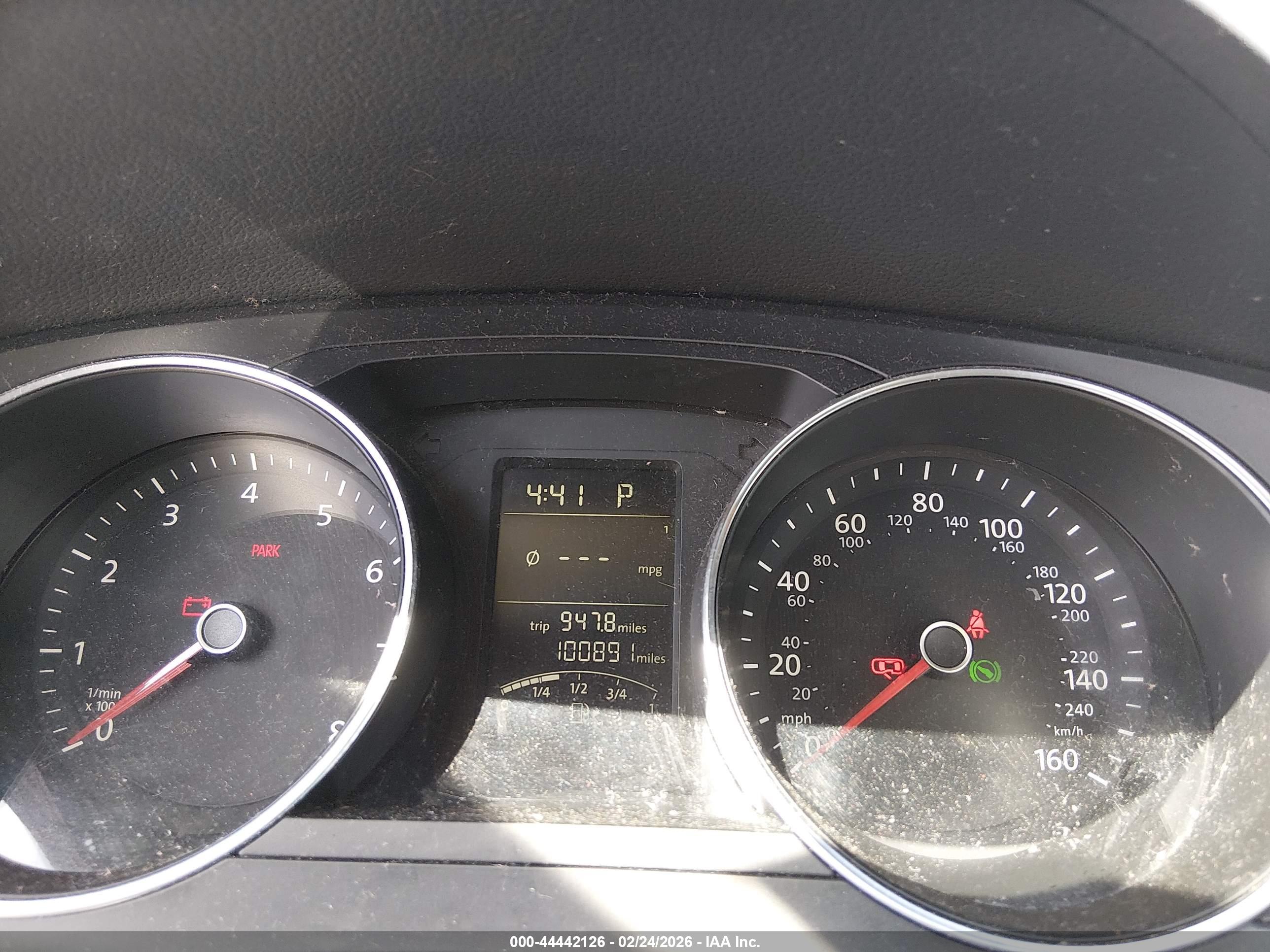 VOLKSWAGEN JETTA image 7