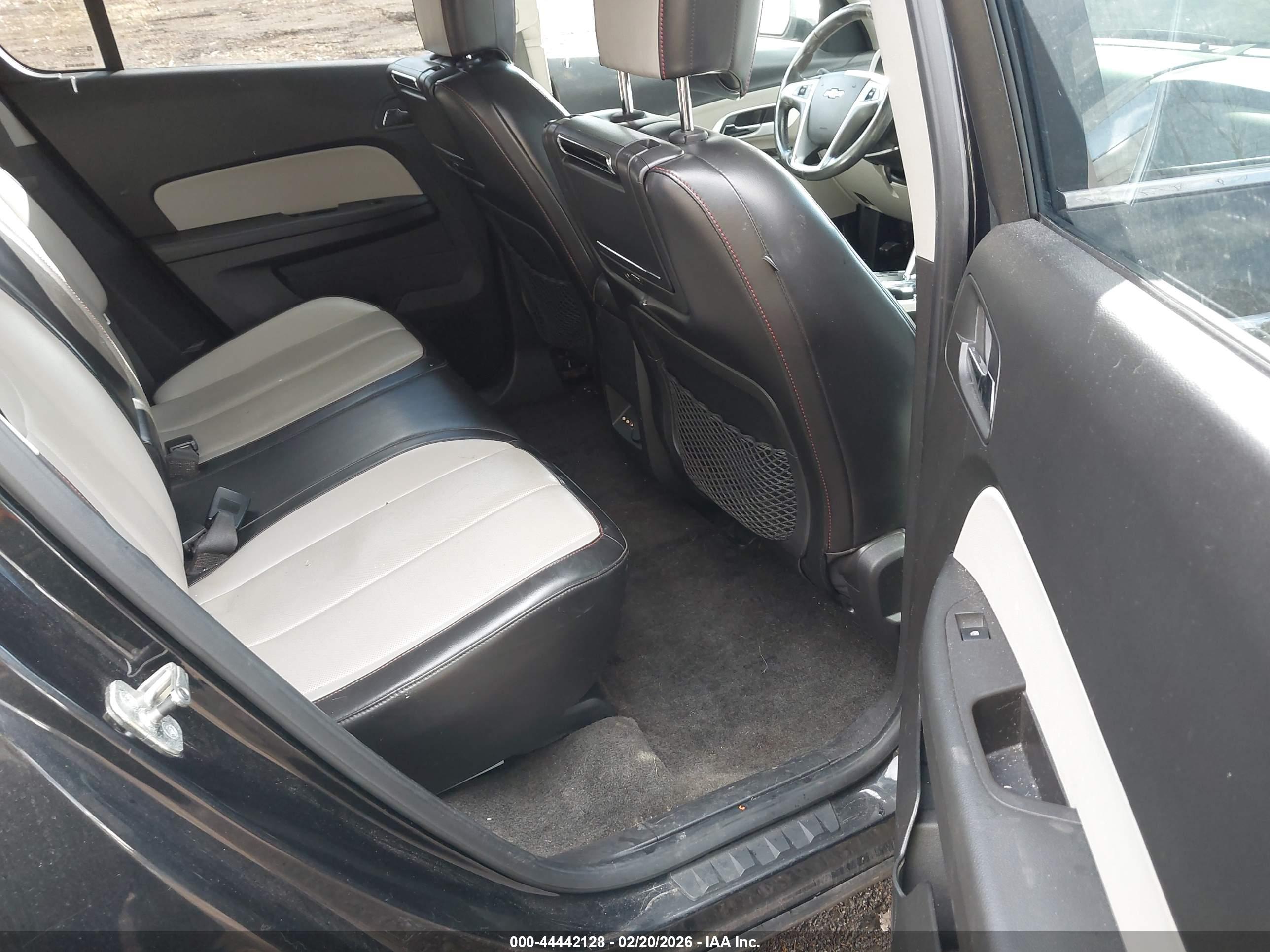 CHEVROLET EQUINOX image 8