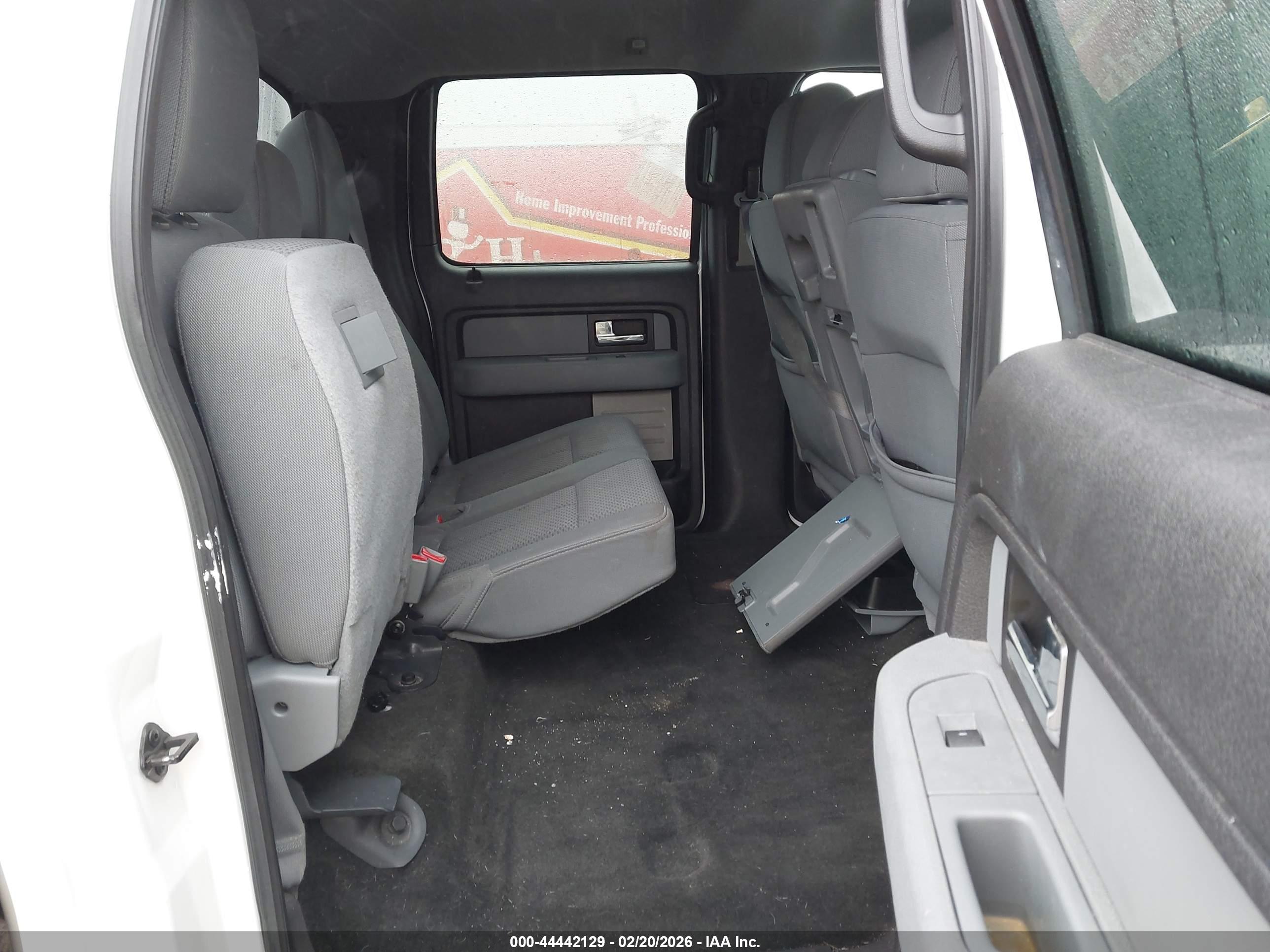 FORD F-150 image 8