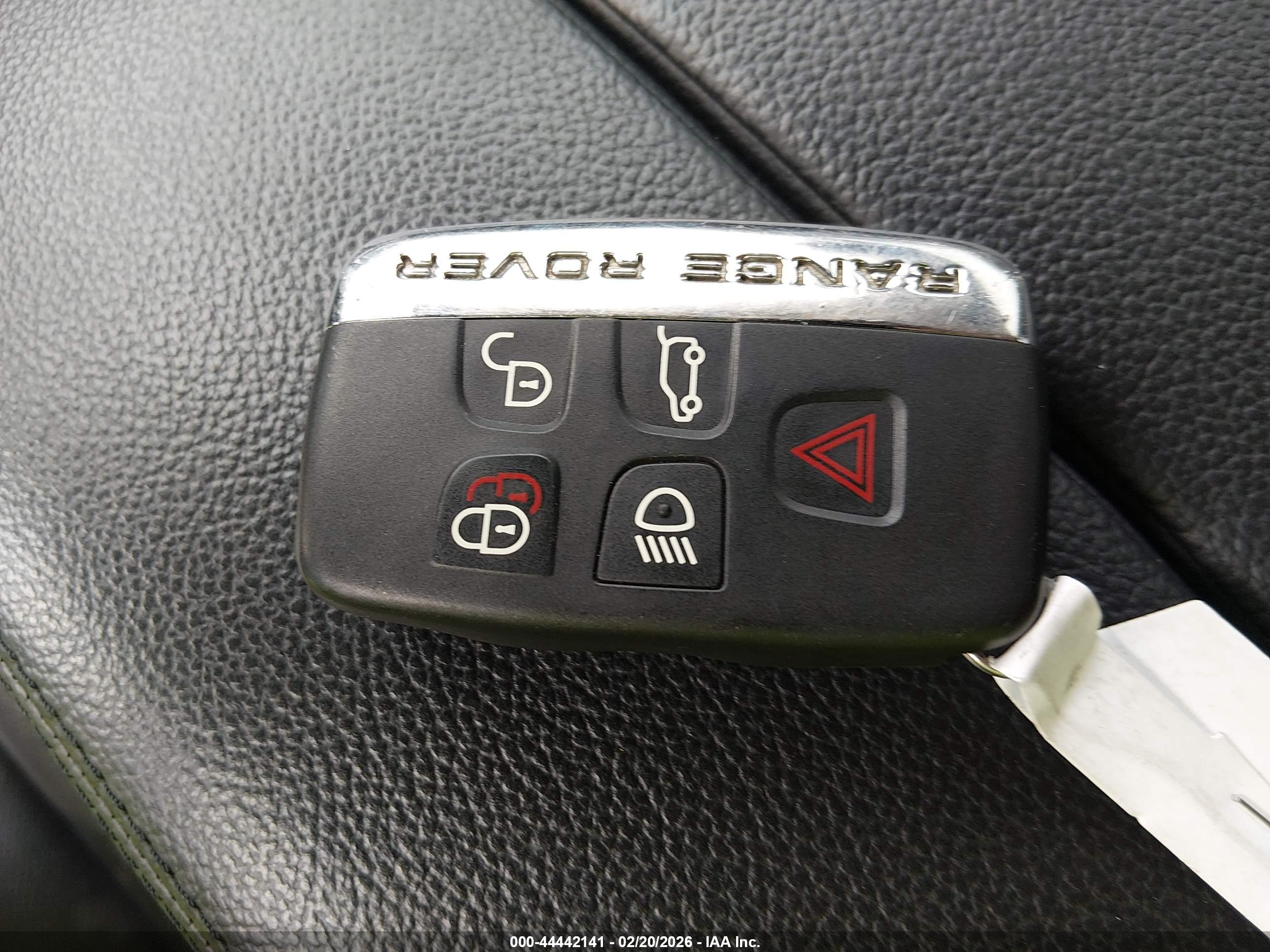 LAND ROVER image 11