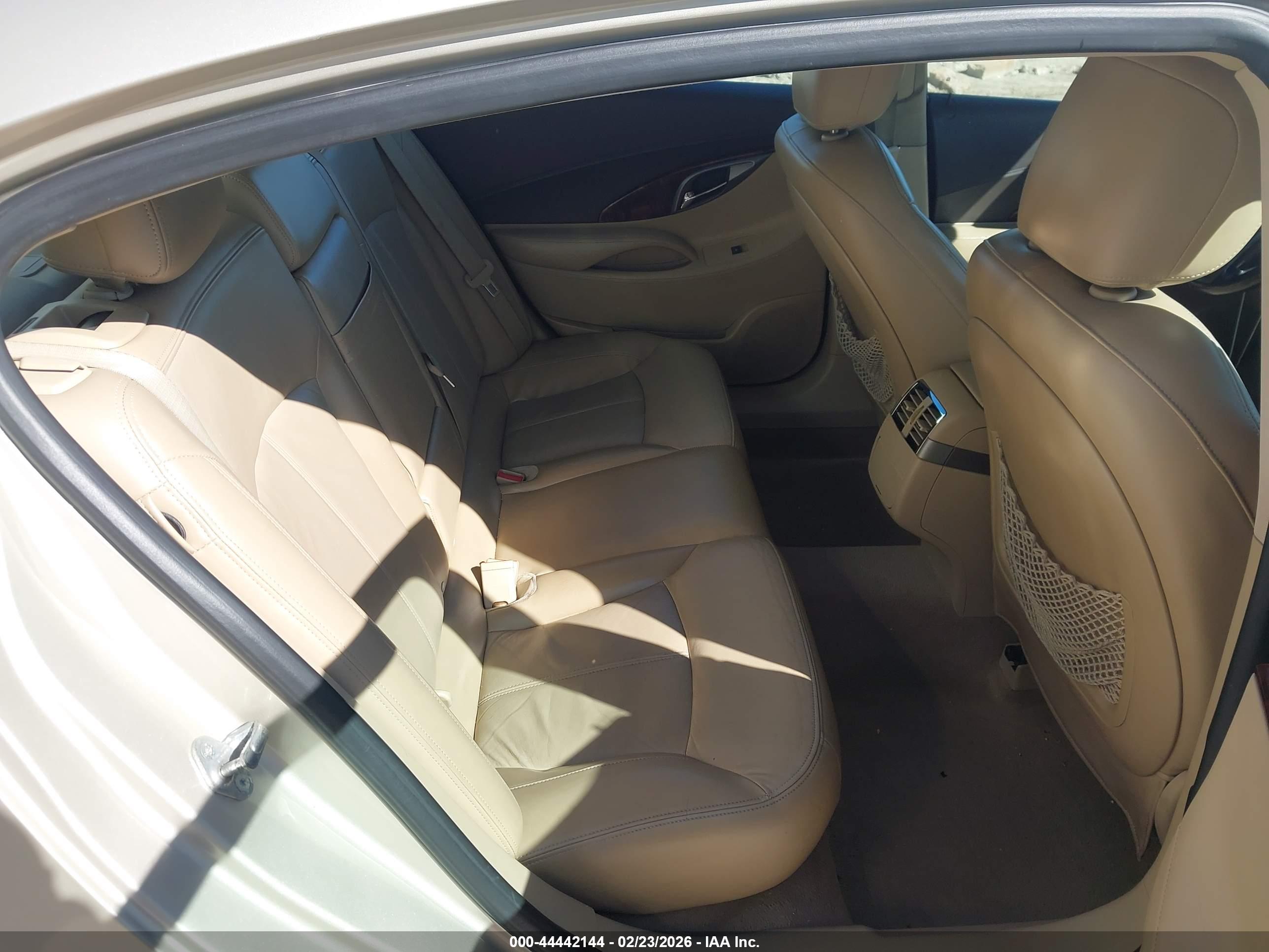 BUICK LACROSSE image 8