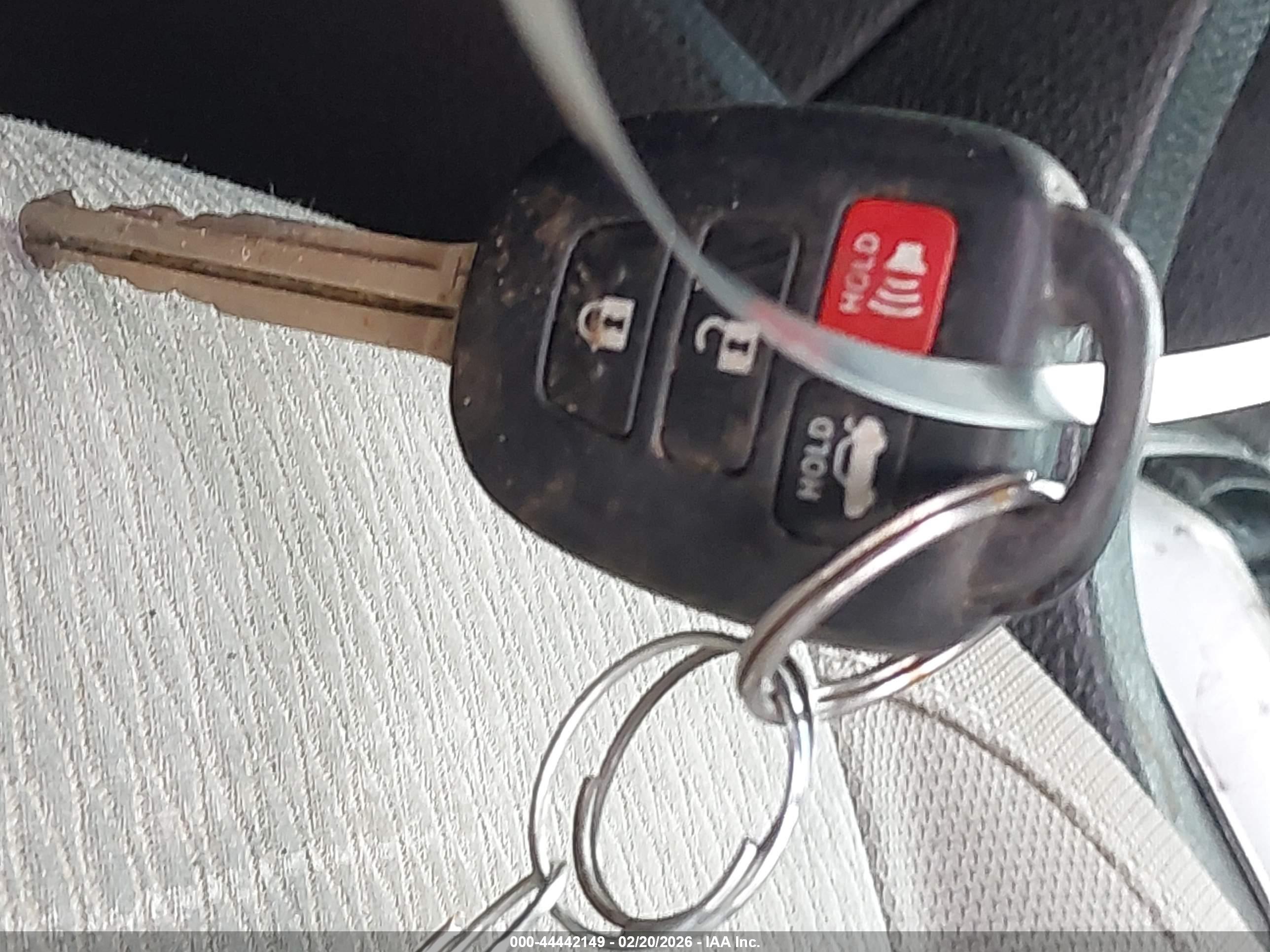 TOYOTA COROLLA image 11