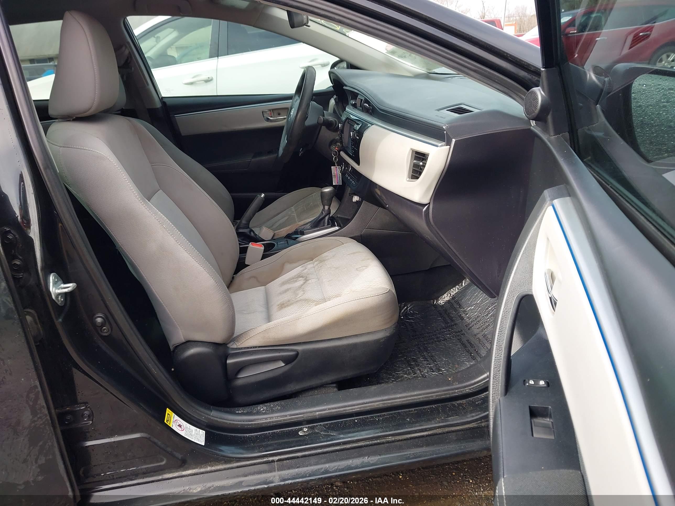 TOYOTA COROLLA image 5